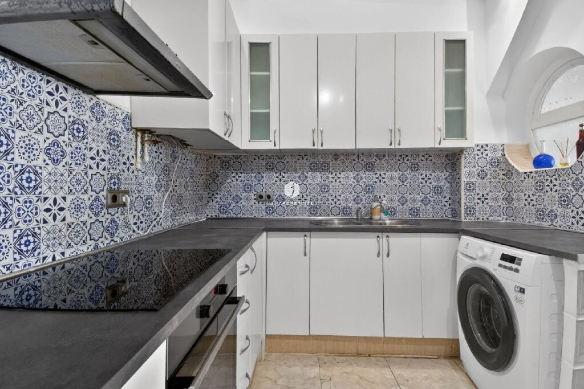 Resale - Chalet -
Torrevieja - Los altos
