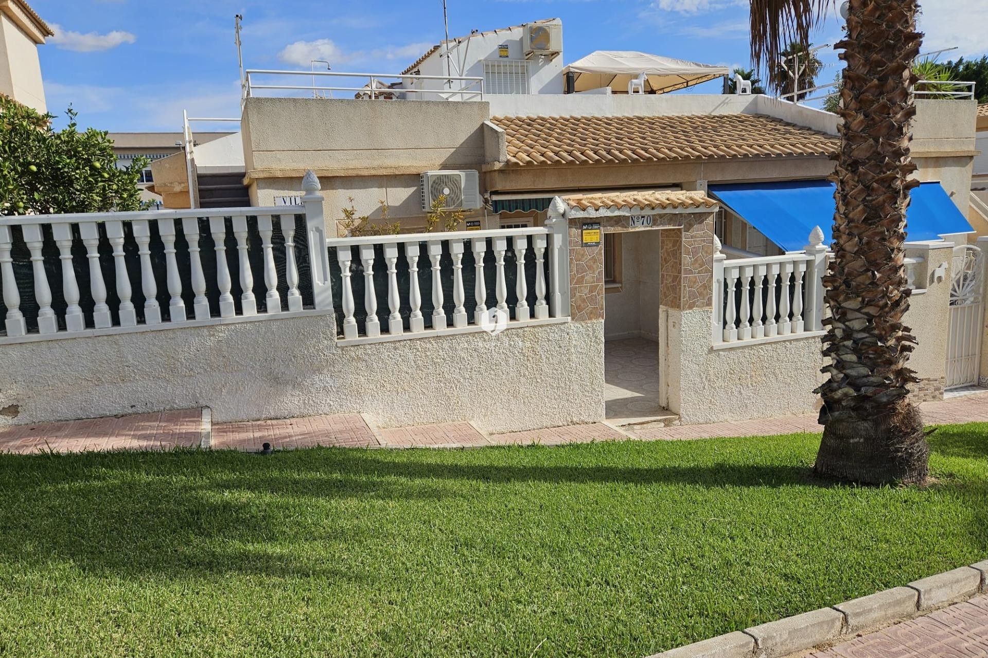 Resale - Chalet -
Torrevieja - Los Balcones - Los Altos del Edén