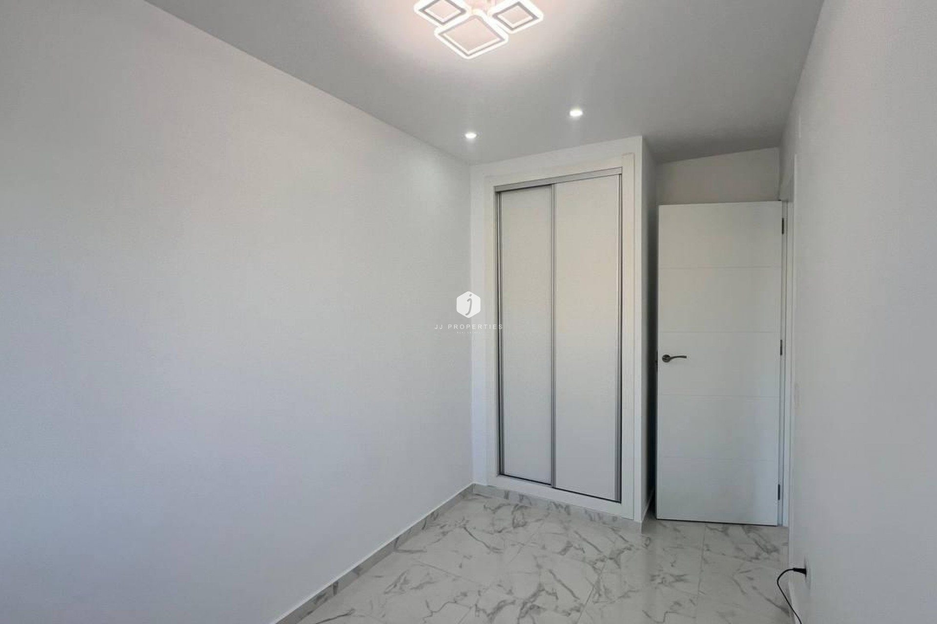 Resale - Chalet -
Torrevieja - Los Balcones - Los Altos del Edén