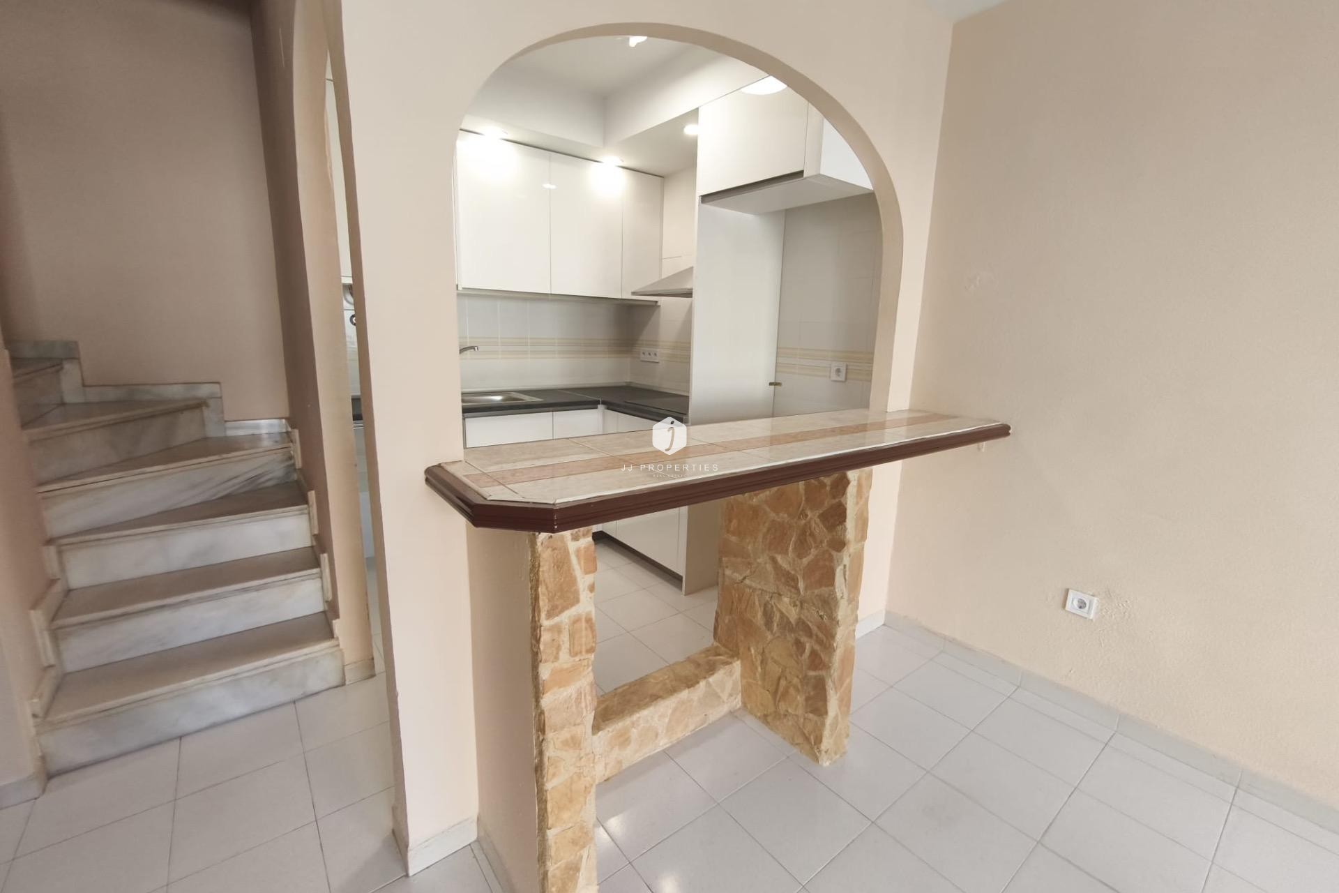 Resale - Chalet -
Torrevieja - Los Balcones