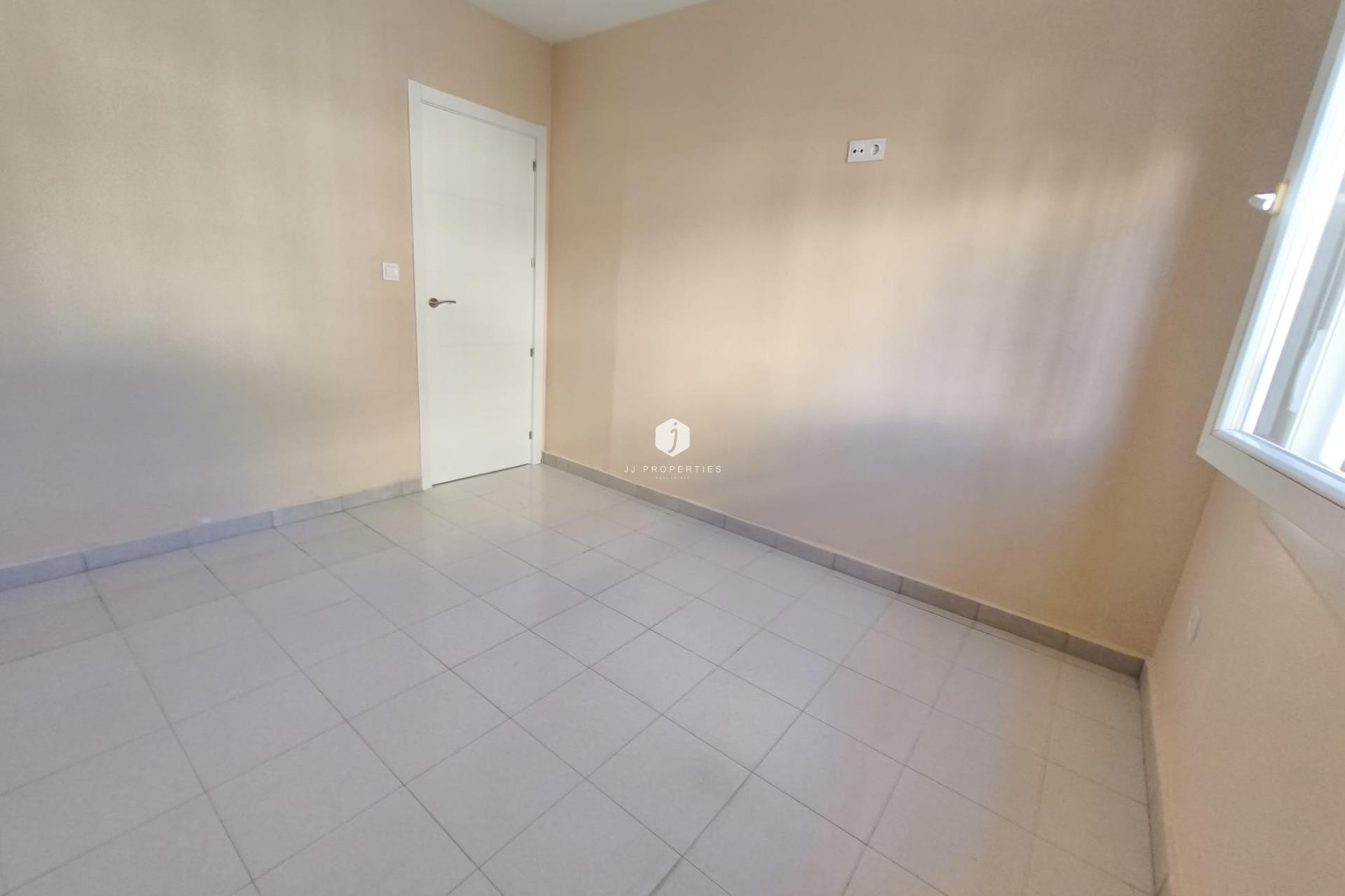 Resale - Chalet -
Torrevieja - Los Balcones