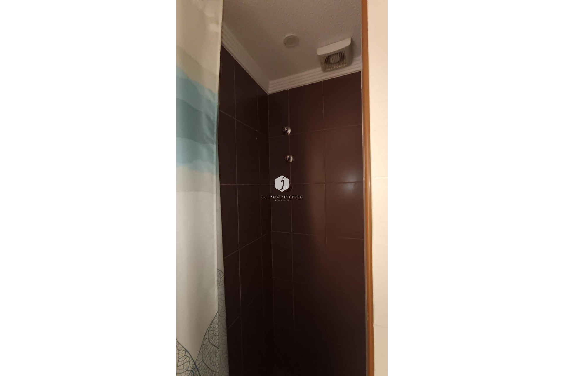 Resale - Chalet -
Torrevieja - Los Balcones