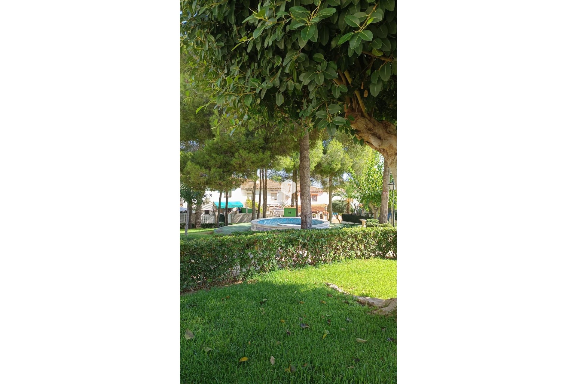 Resale - Chalet -
Torrevieja - Los Balcones