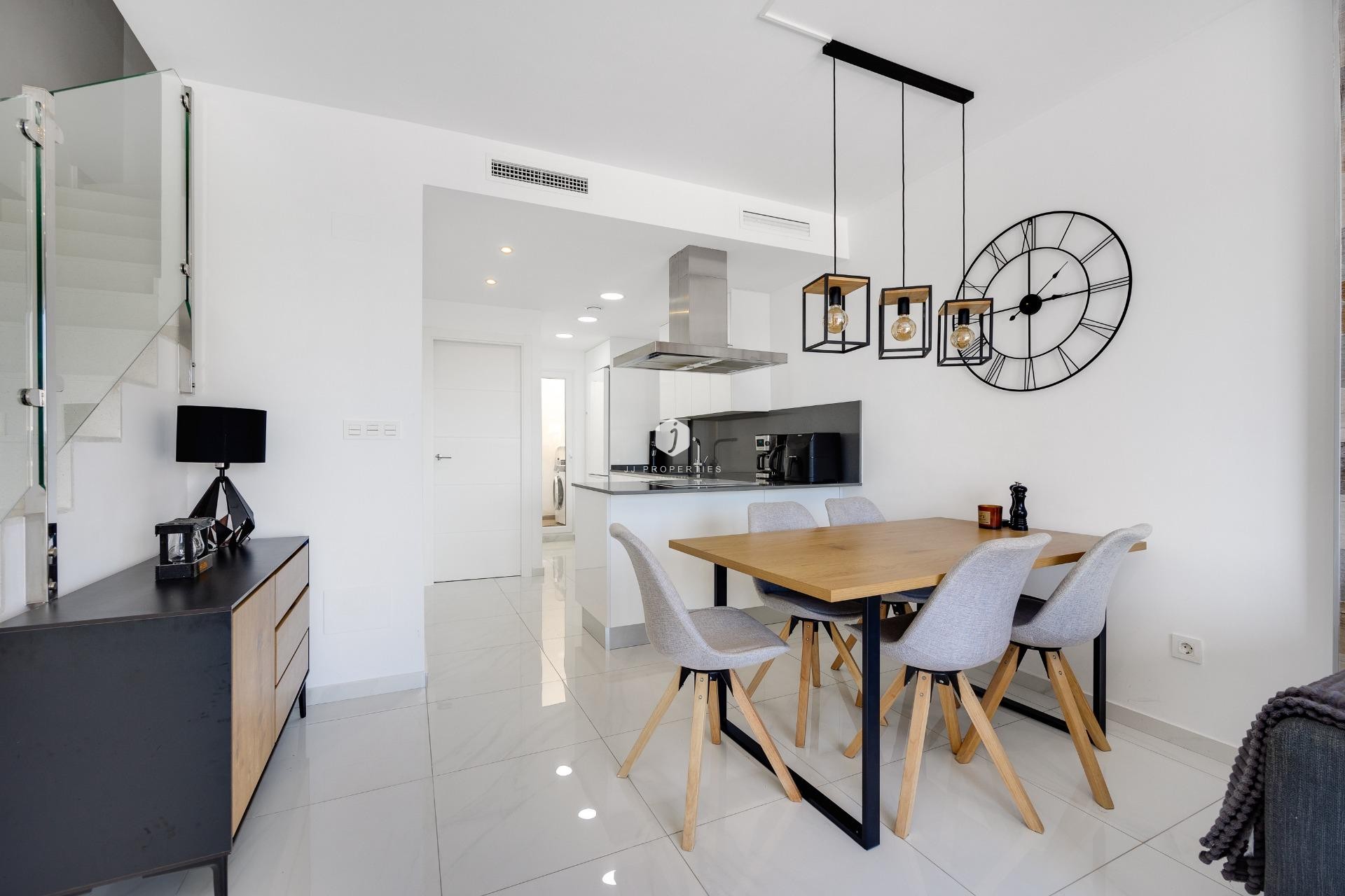 Resale - Chalet -
Torrevieja - Los Balcones