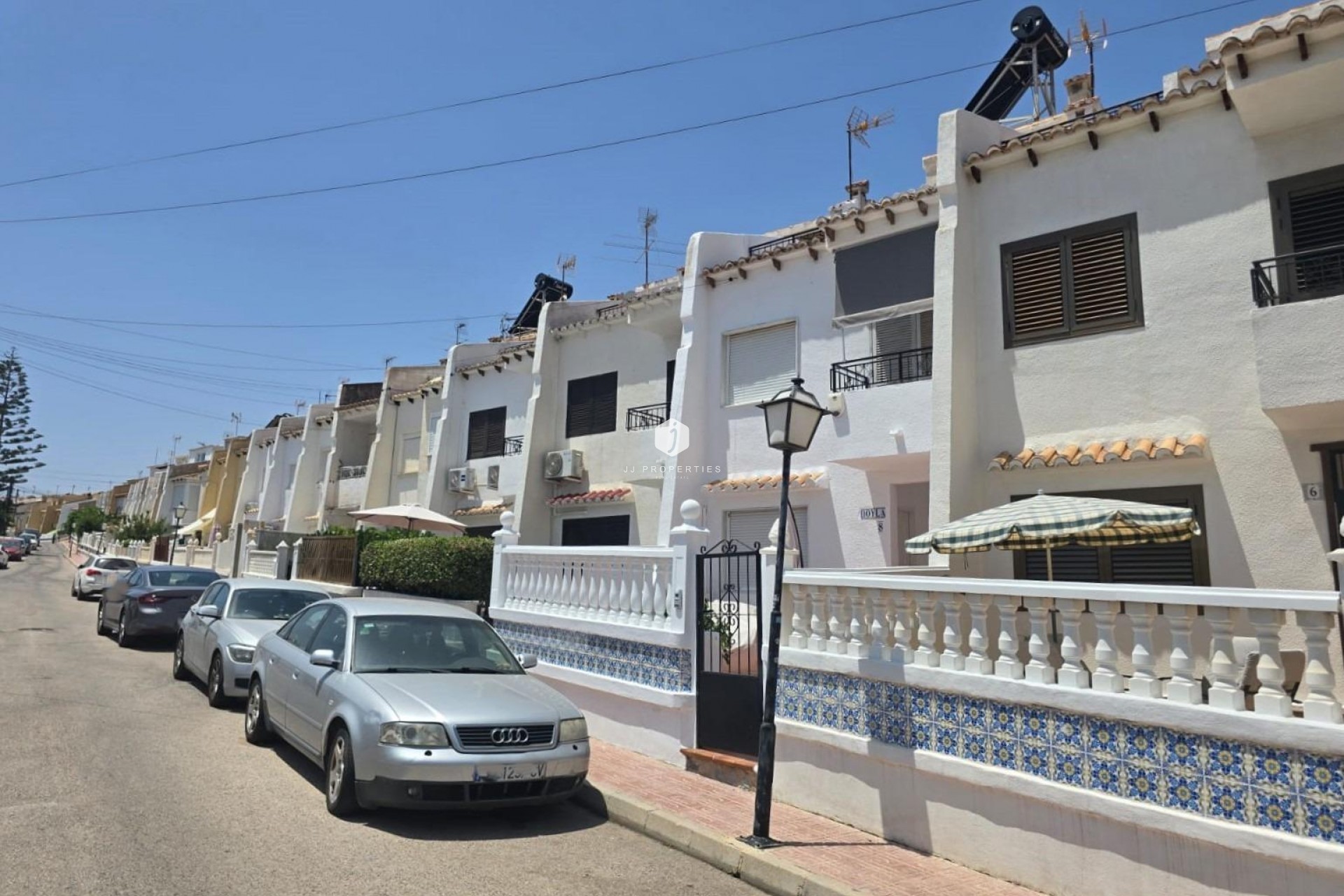 Resale - Chalet -
Torrevieja - Los Balcones