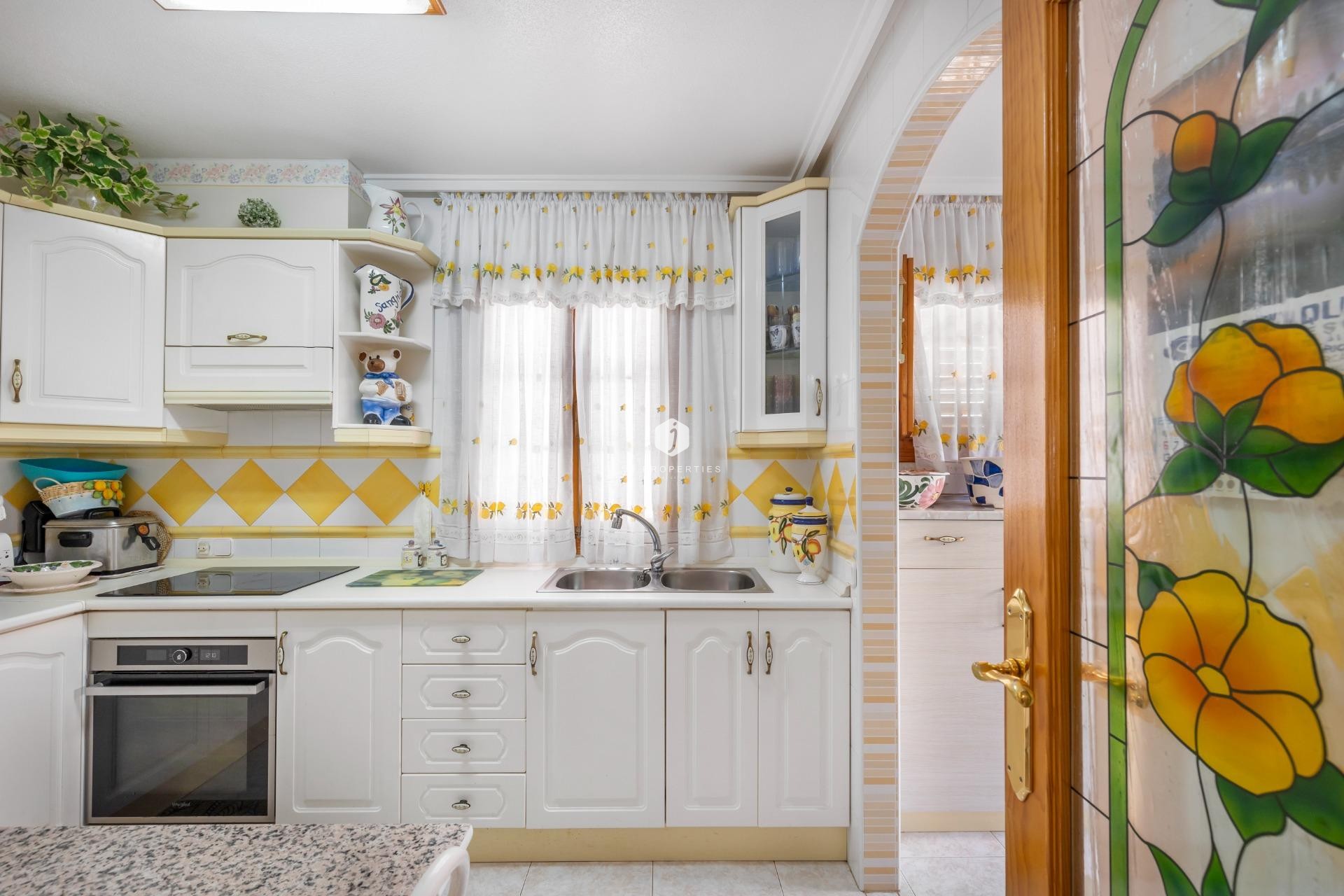 Resale - Chalet -
Torrevieja - Los Frutales