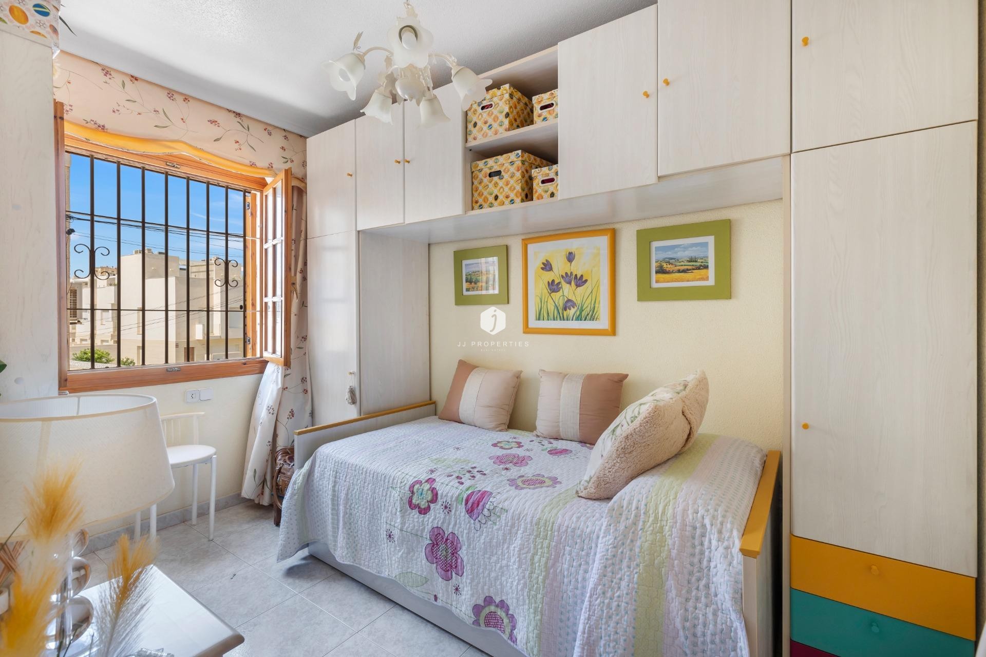 Resale - Chalet -
Torrevieja - Los Frutales