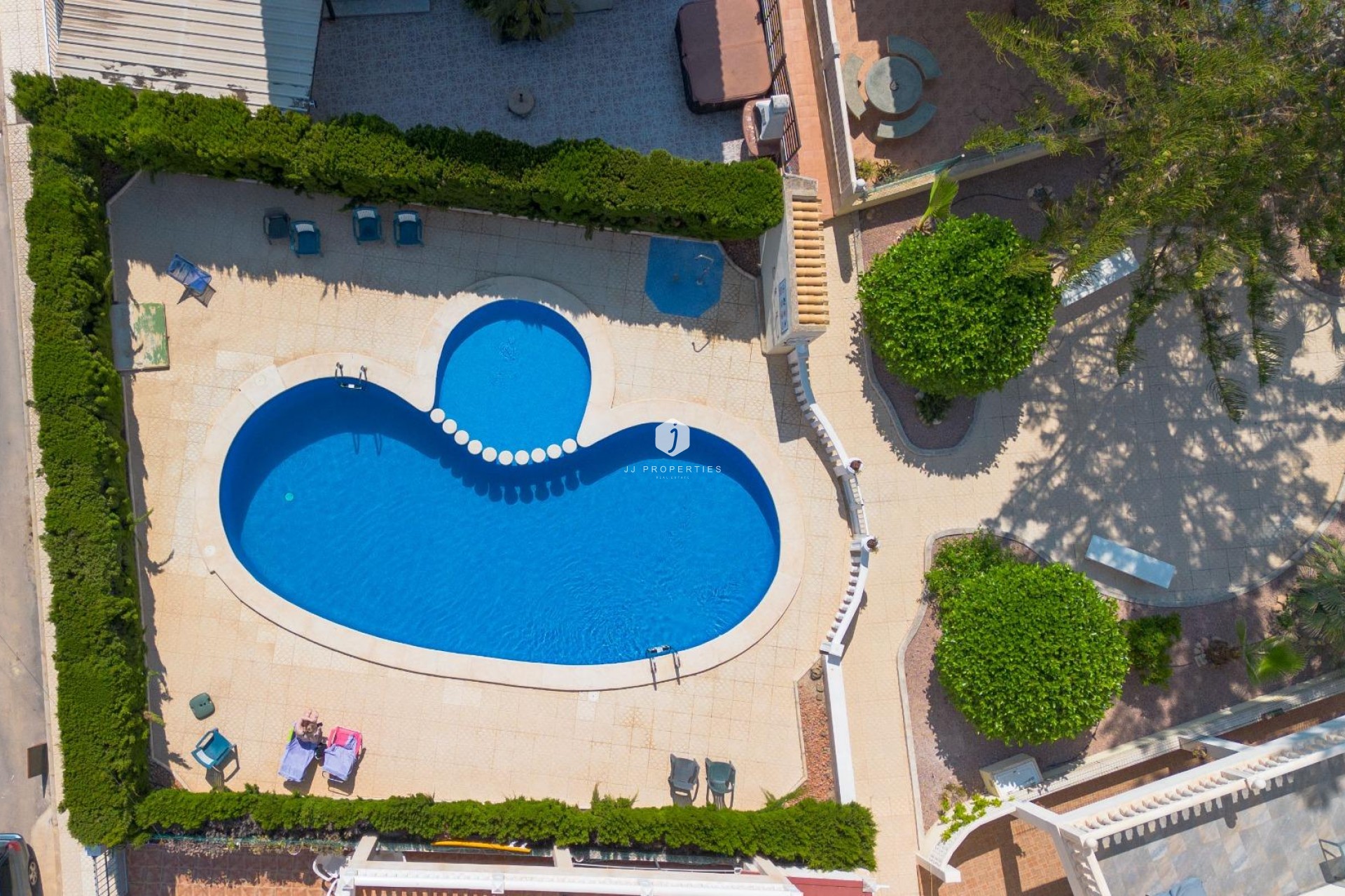 Resale - Chalet -
Torrevieja - Los Frutales