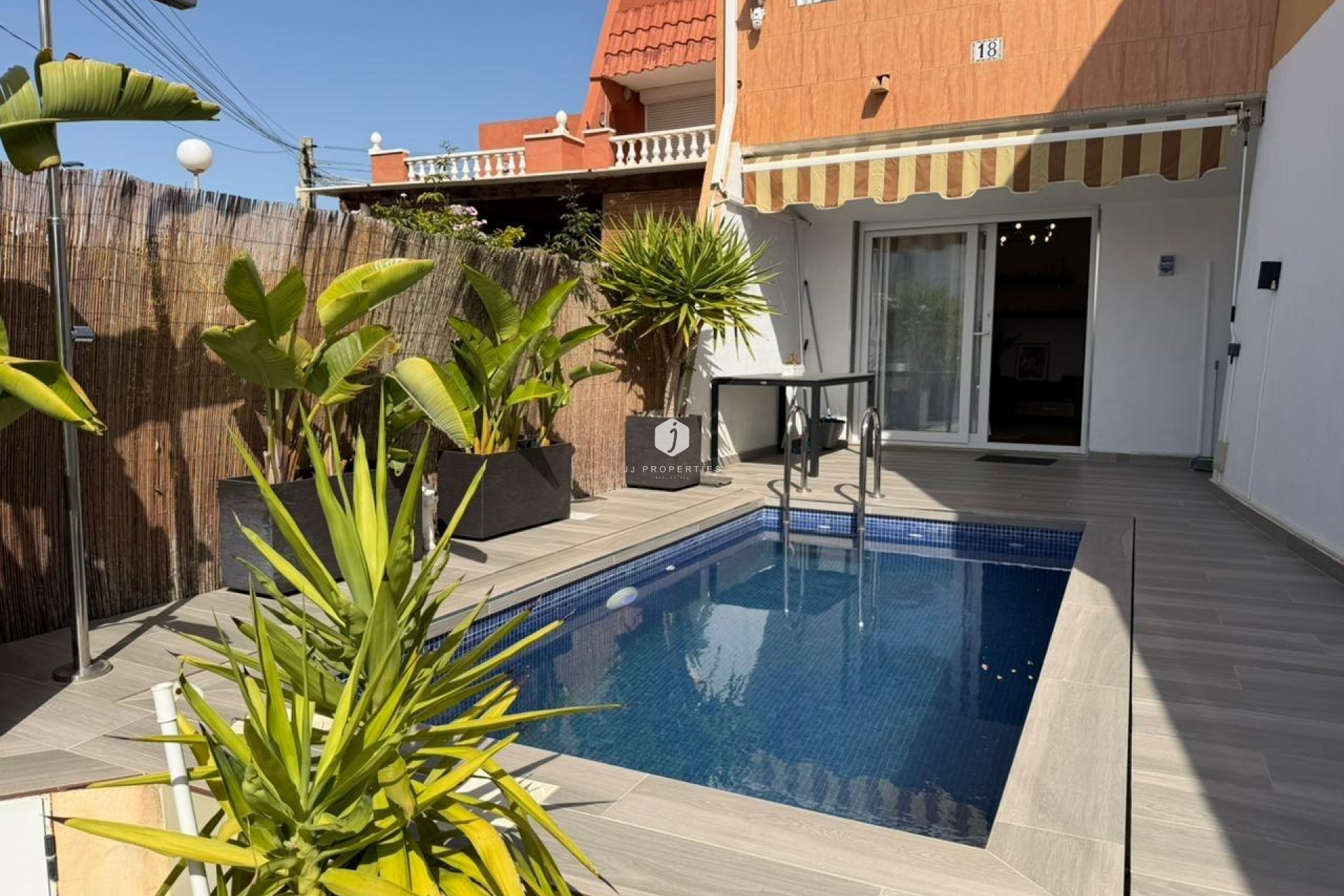 Resale - Chalet -
Torrevieja - Los Frutales