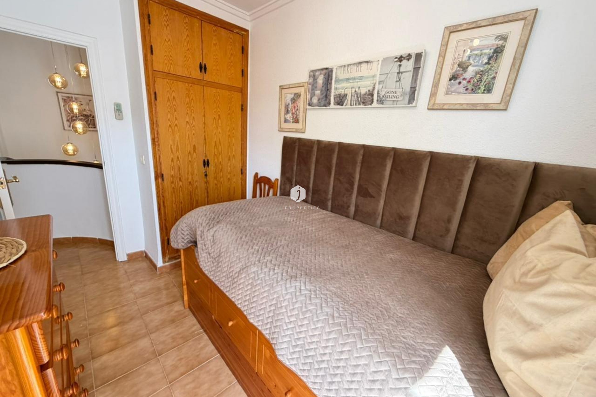 Resale - Chalet -
Torrevieja - Los Frutales