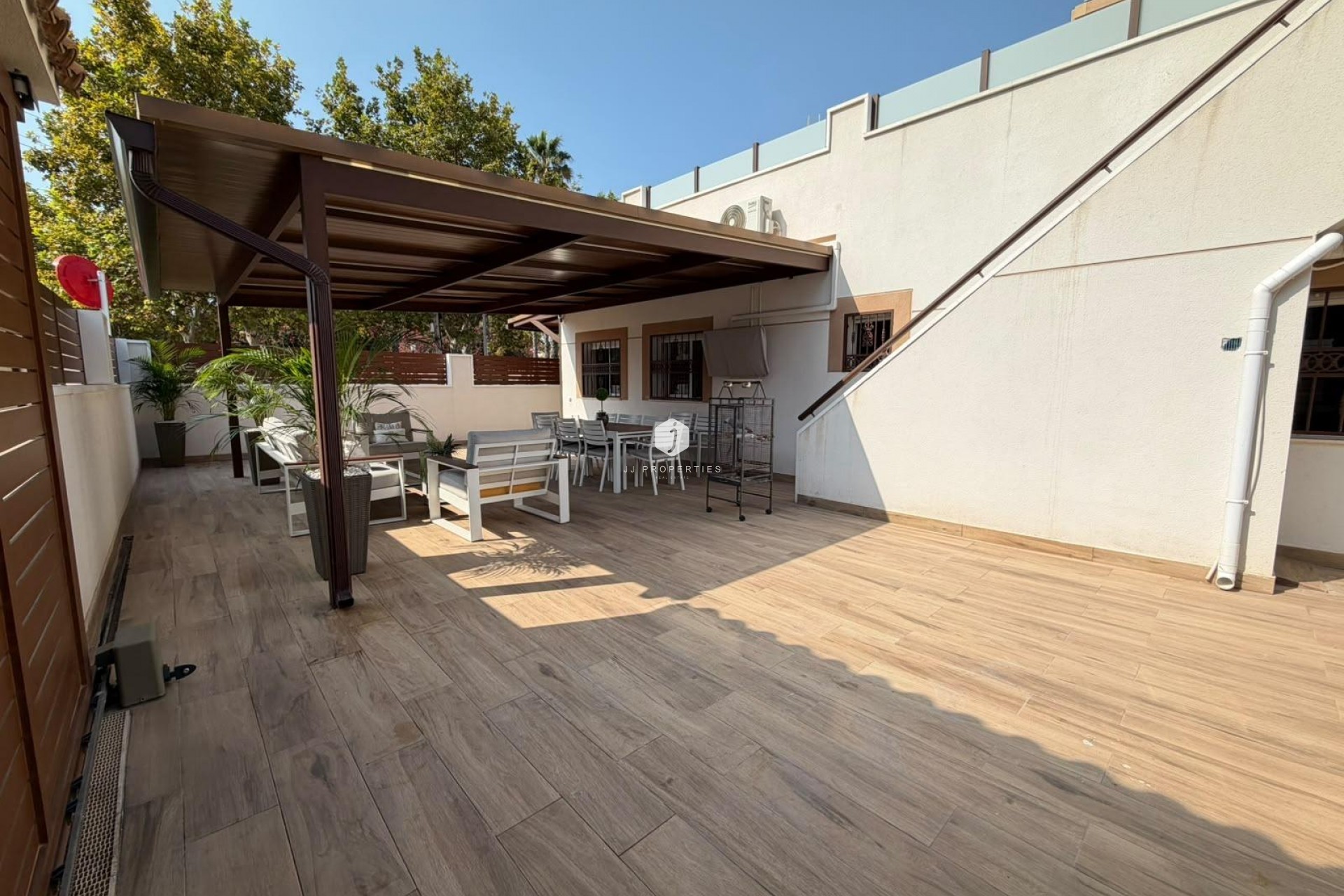 Resale - Chalet -
Torrevieja - Nueva Torrevieja