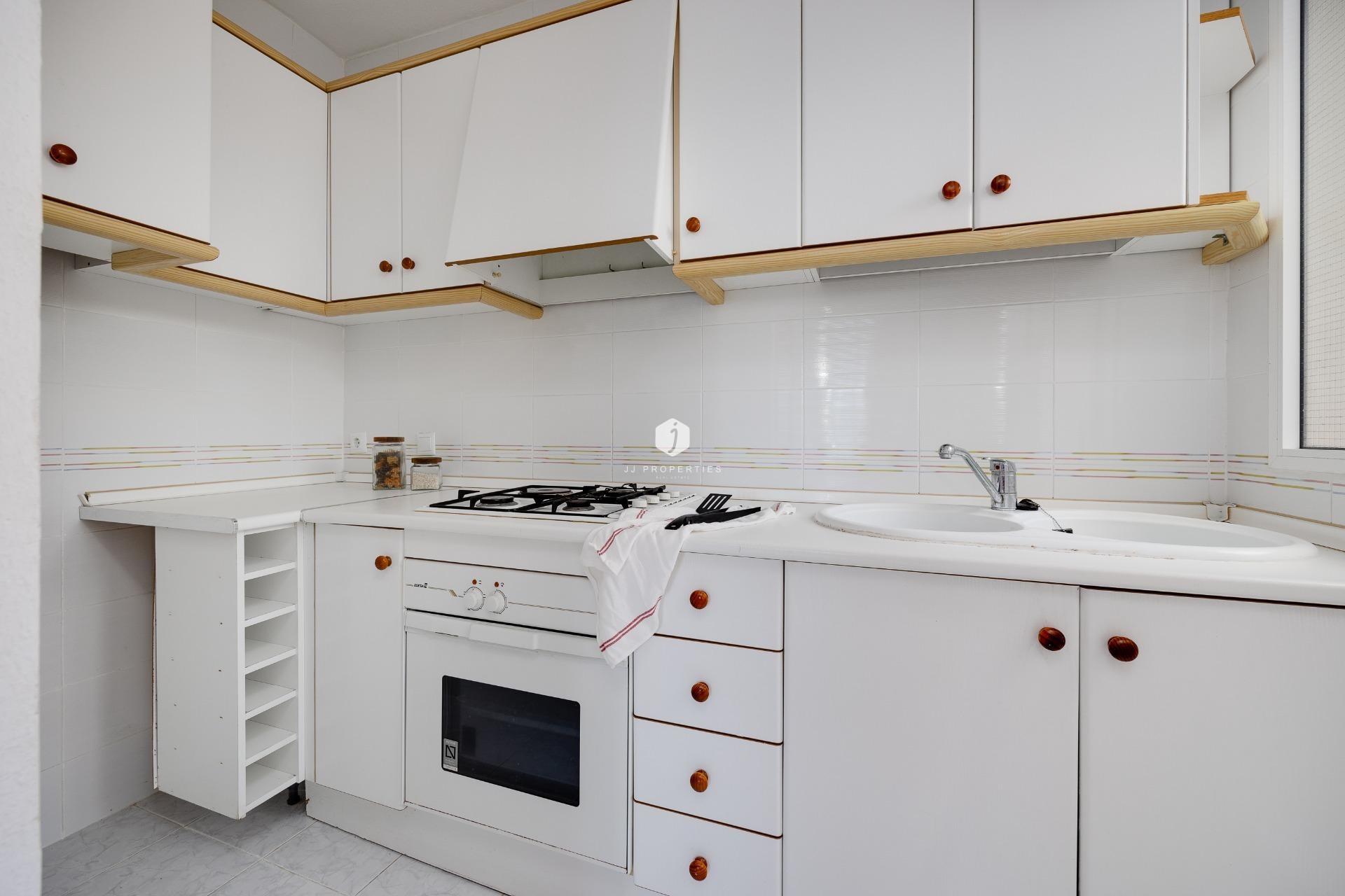 Resale - Chalet -
Torrevieja - Paraje Natural