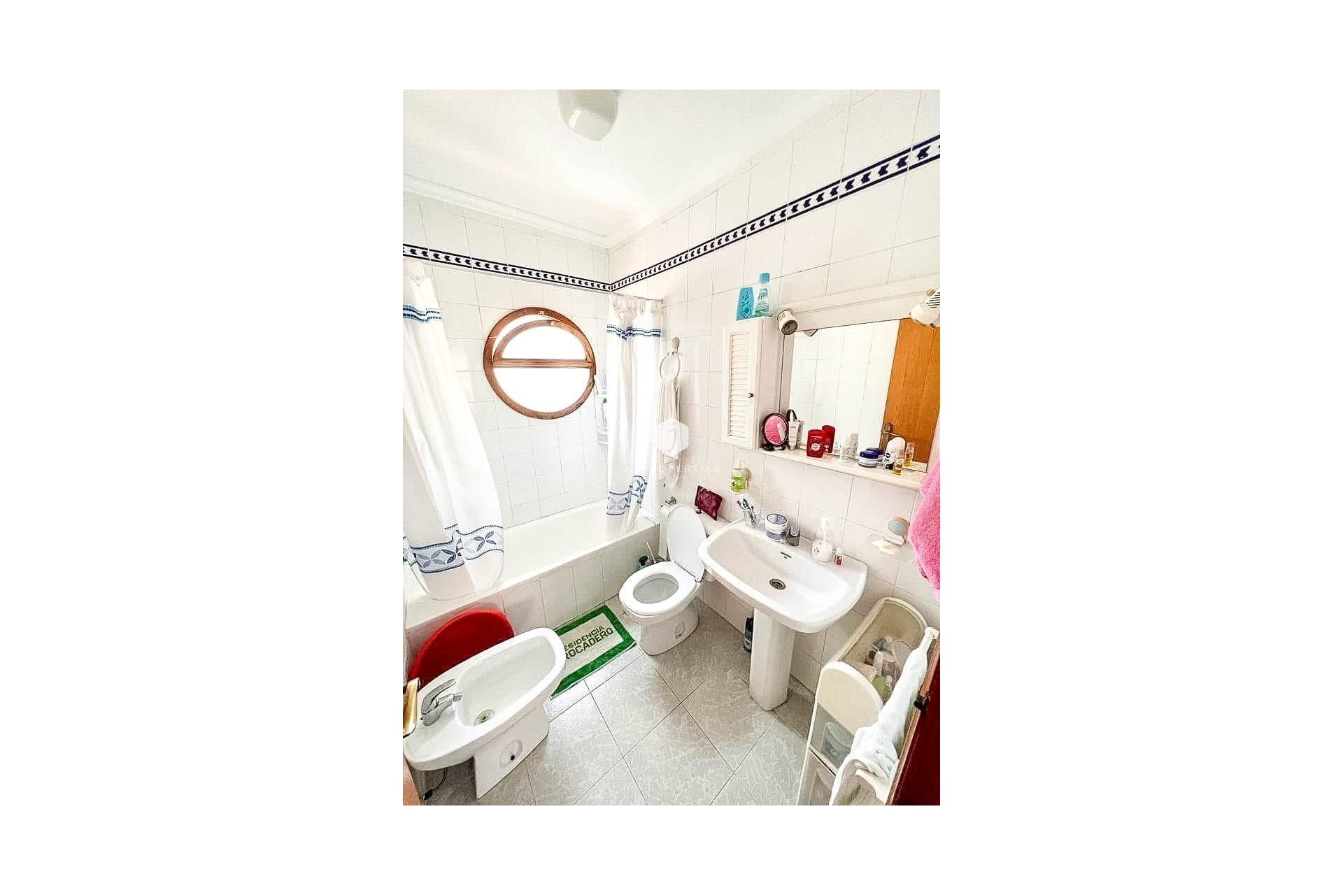 Resale - Chalet -
Torrevieja - Playa del Cura