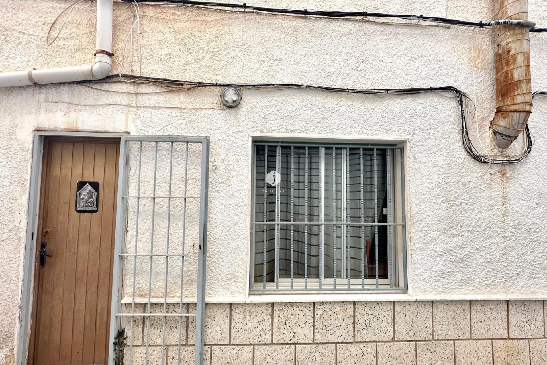 Resale - Chalet -
Torrevieja - Playa del Cura