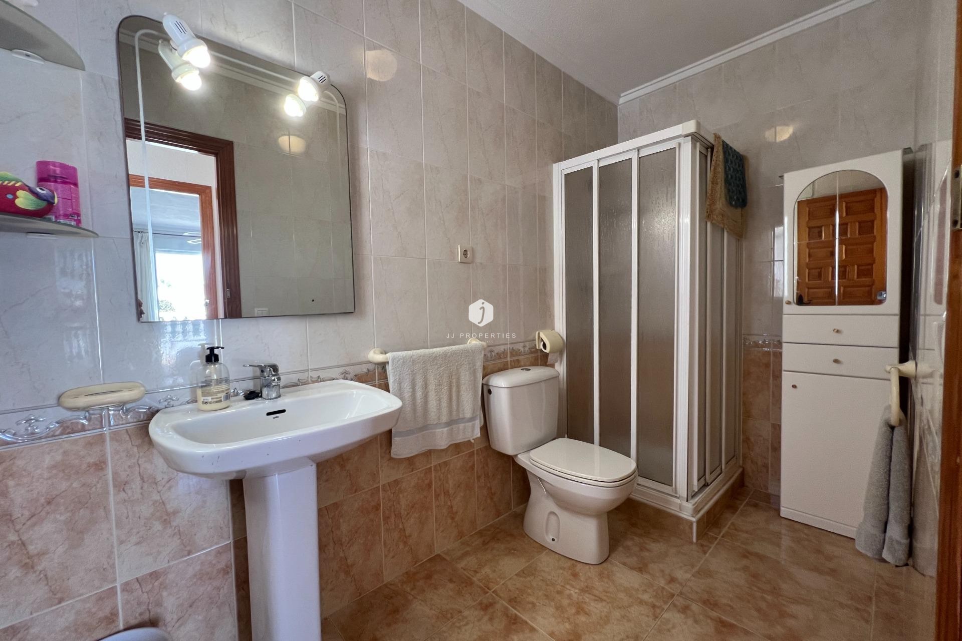 Resale - Chalet -
Torrevieja - San luis