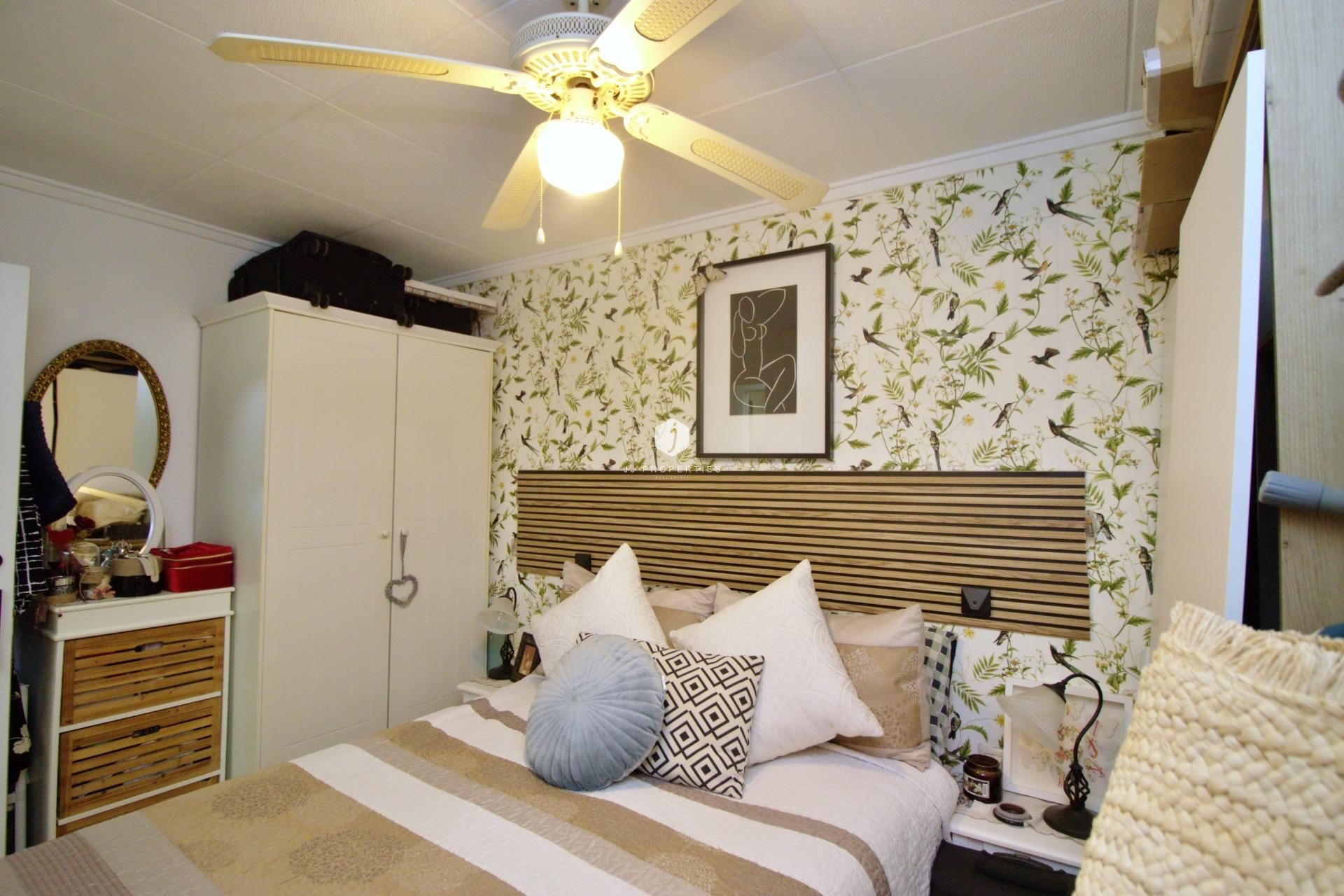 Resale - Chalet -
Torrevieja - San luis
