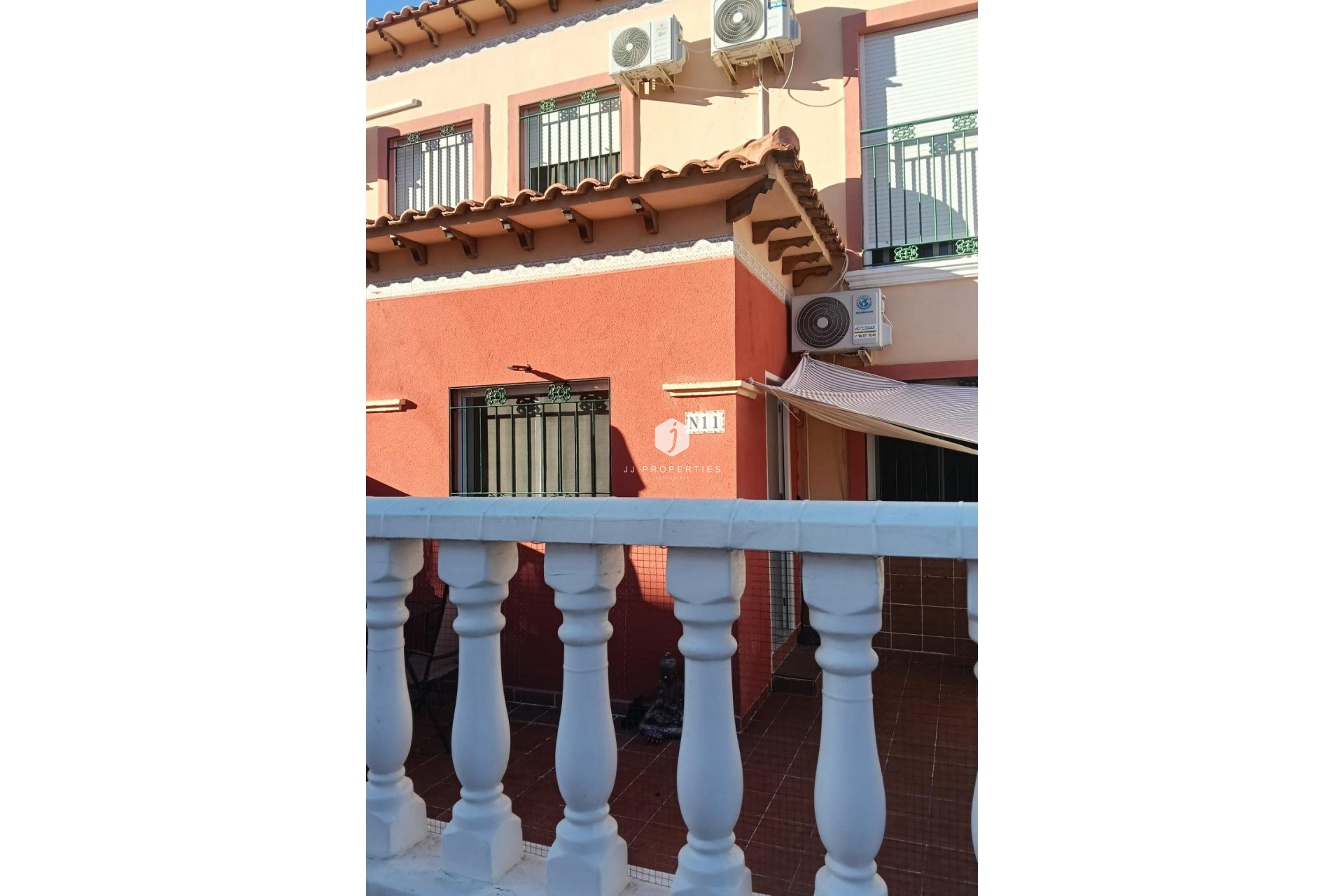 Resale - Chalet -
Torrevieja - Torretas