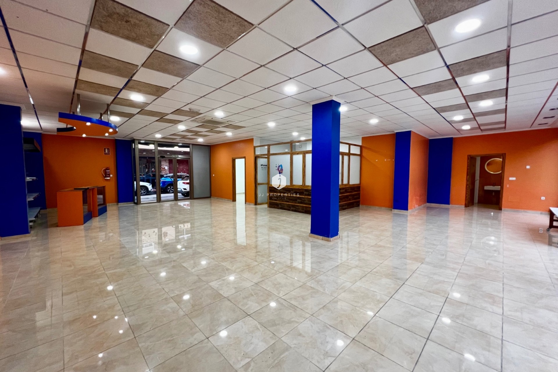Resale - Commercial -
Beniel - CENTRO