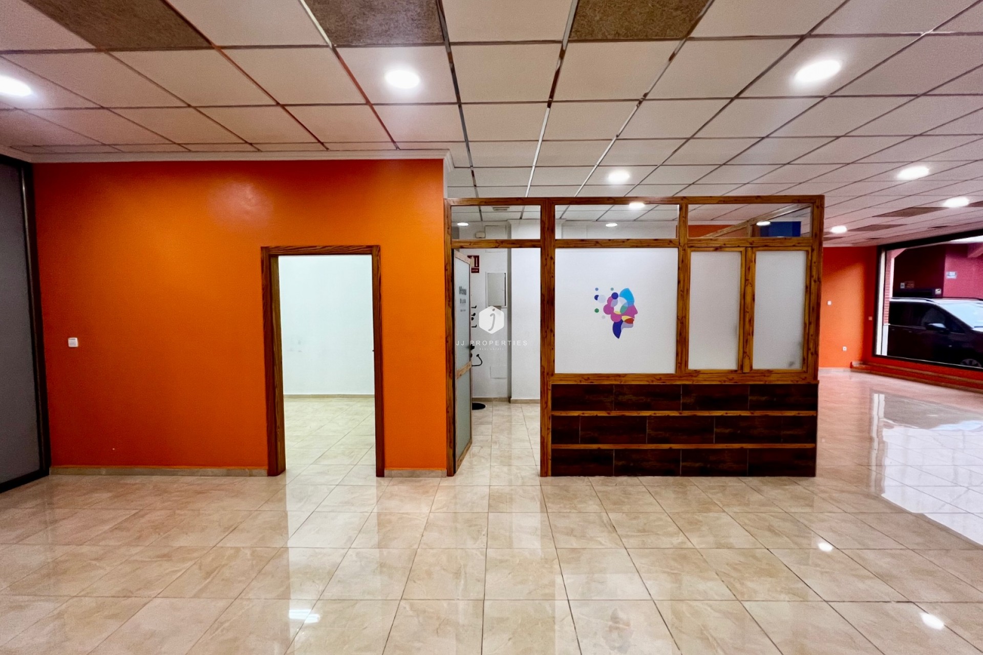 Resale - Commercial -
Beniel - CENTRO