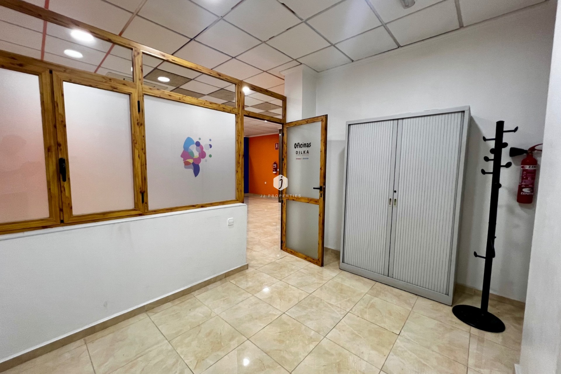 Resale - Commercial -
Beniel - CENTRO