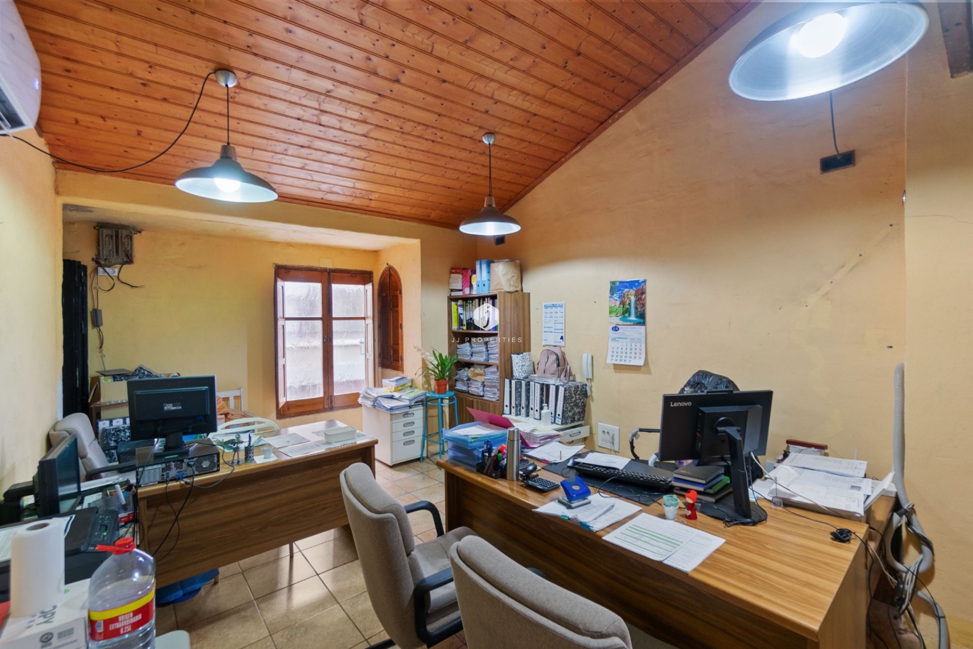 Resale - Commercial -
Torrevieja