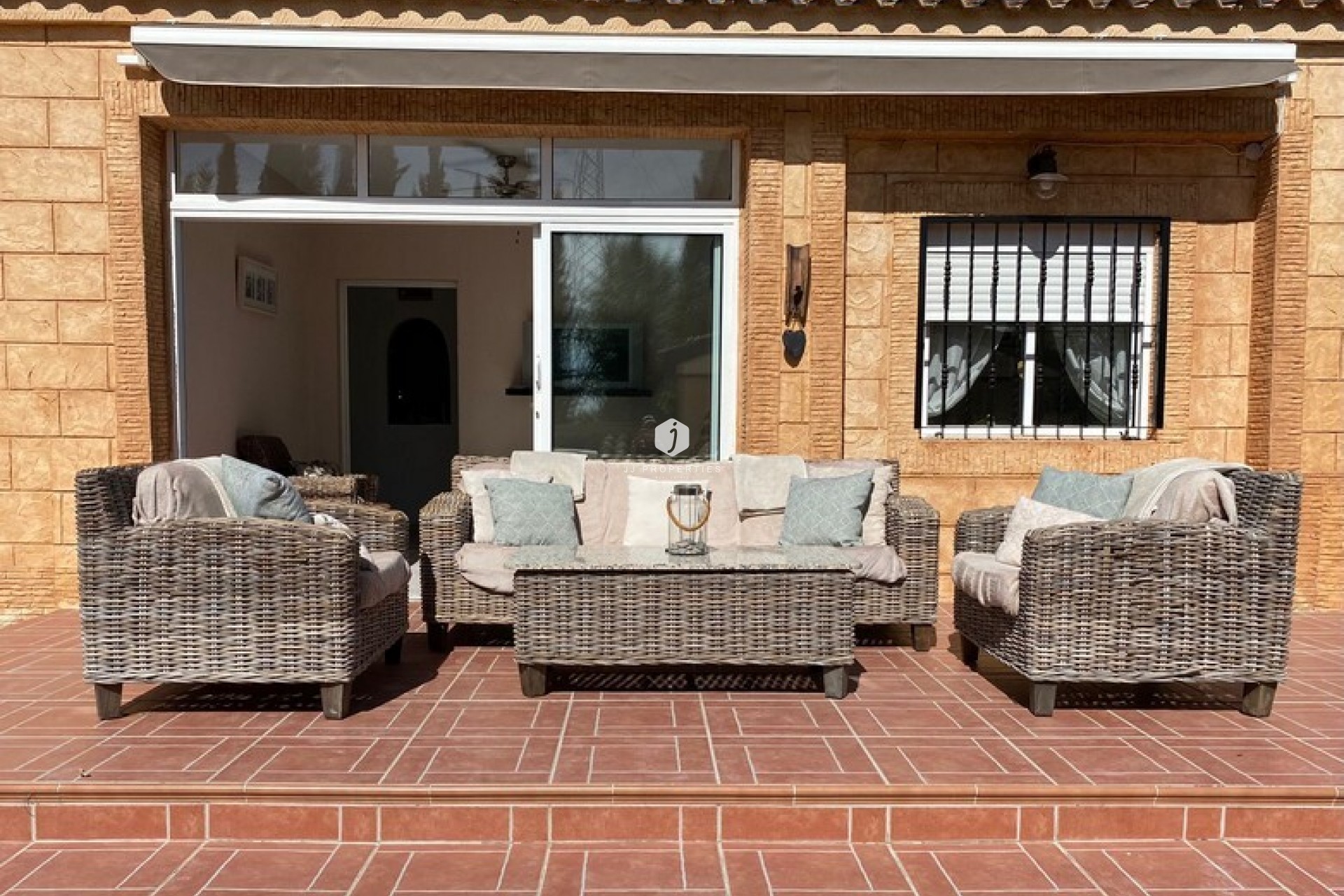 Resale - Country Property -
Albatera - Inland