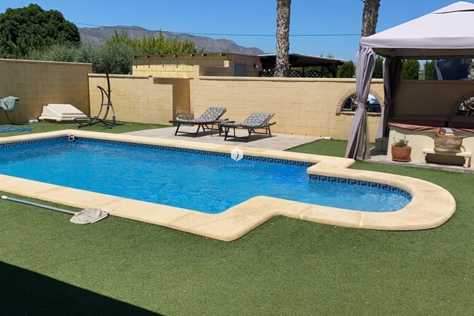 Resale - Country Property -
Albatera - Inland