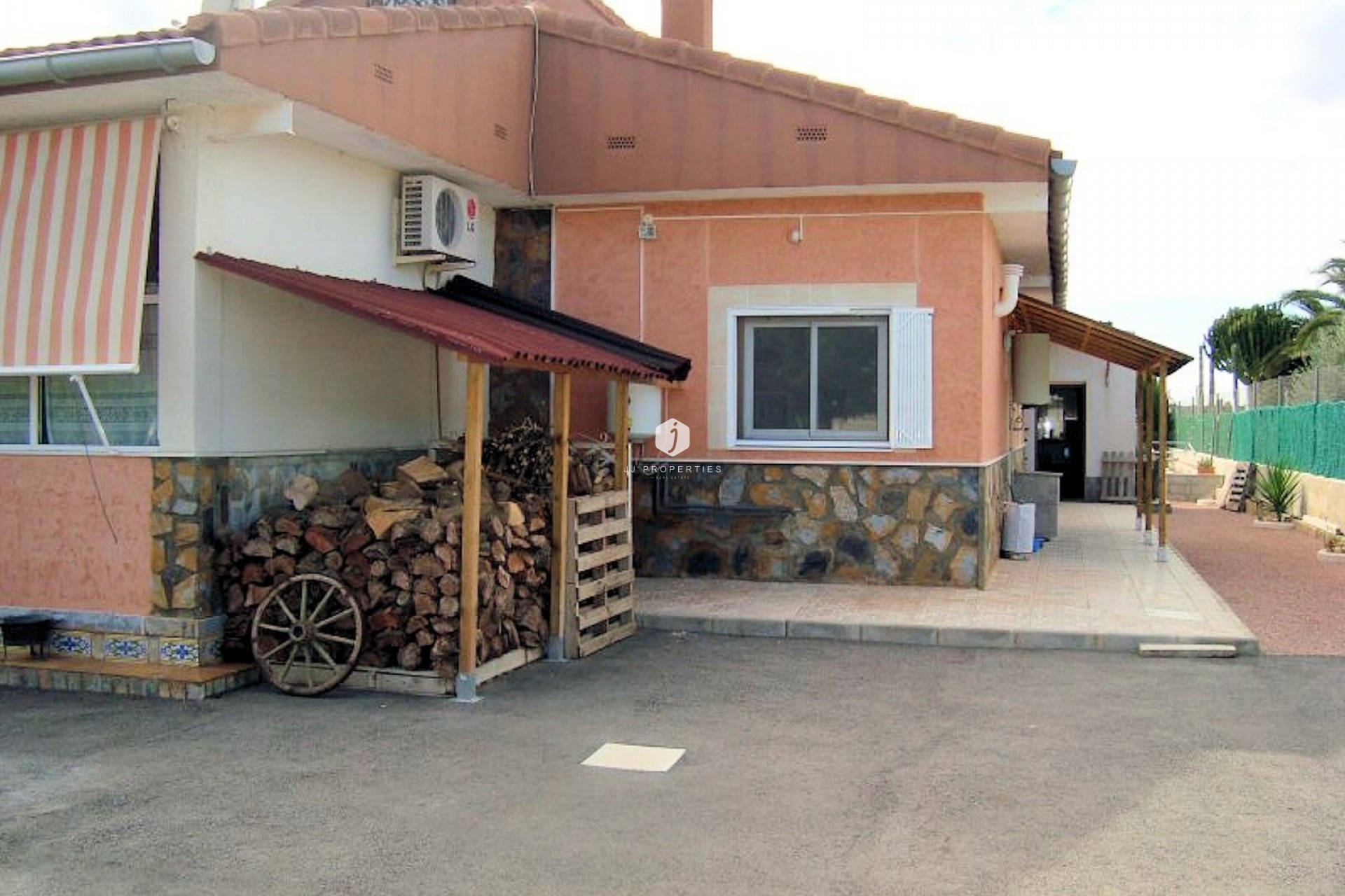 Resale - Country Property -
Albatera - Inland