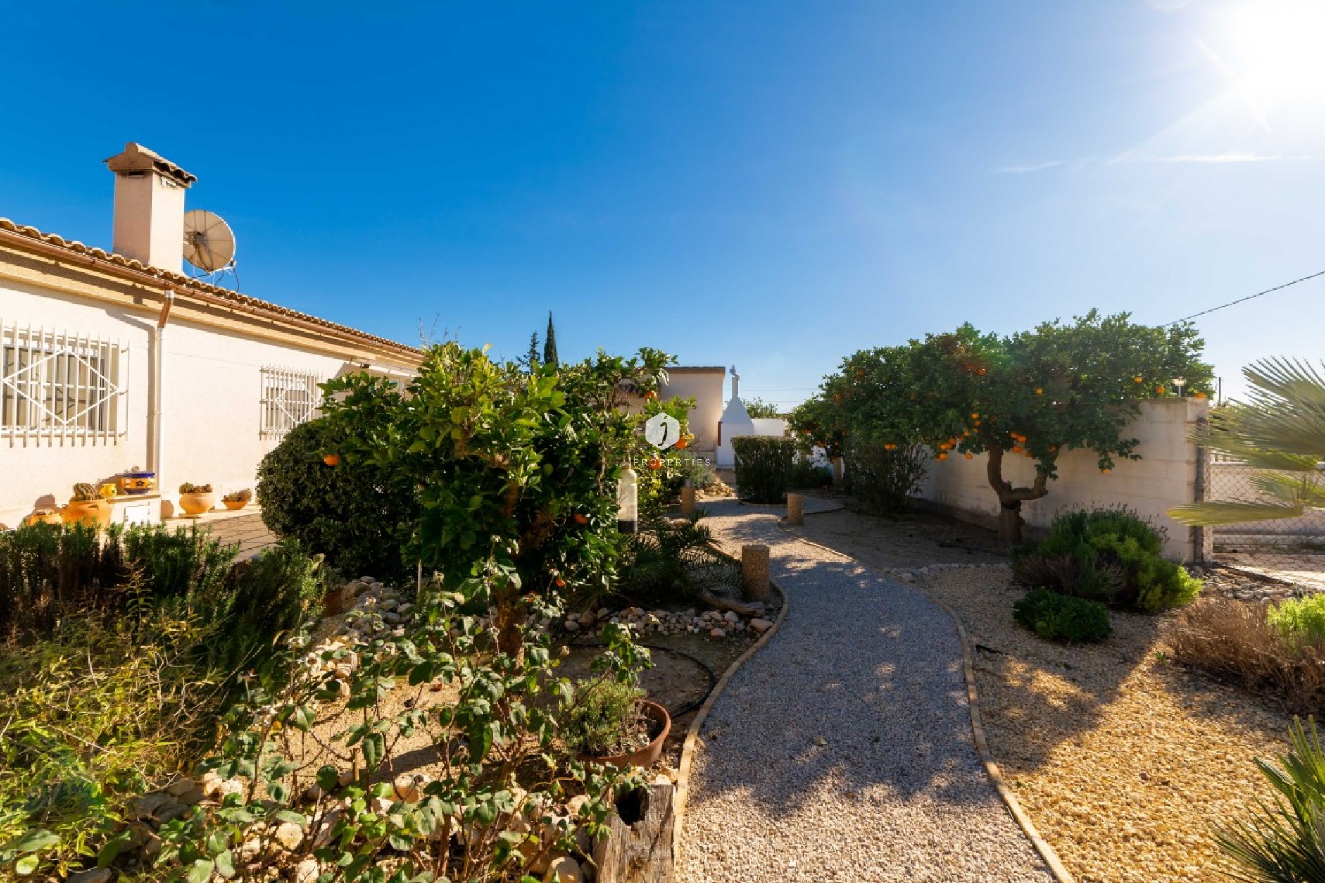 Resale - Country Property -
Albatera - Inland