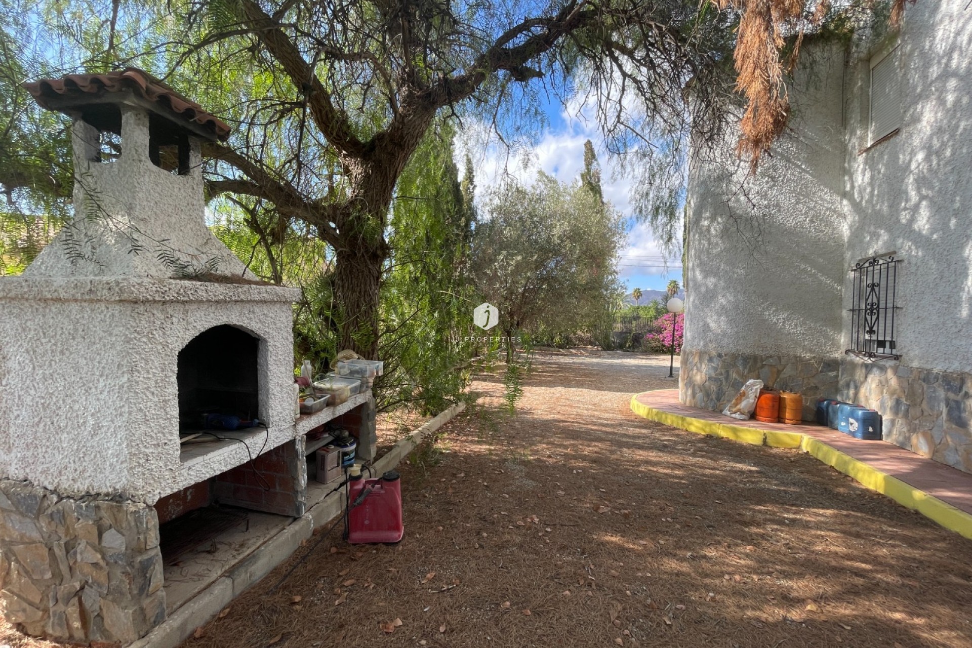 Resale - Country Property -
Albatera - Inland