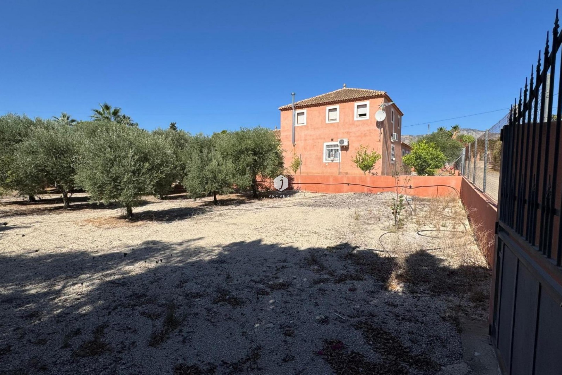 Resale - Country Property -
Albatera - Inland