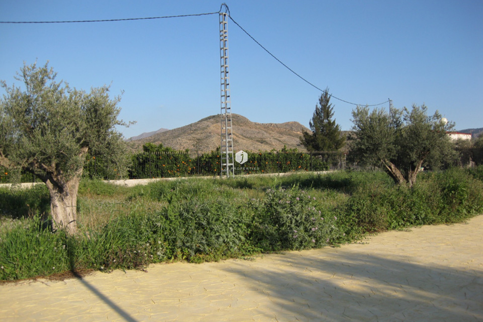 Resale - Country Property -
Benferri - Inland