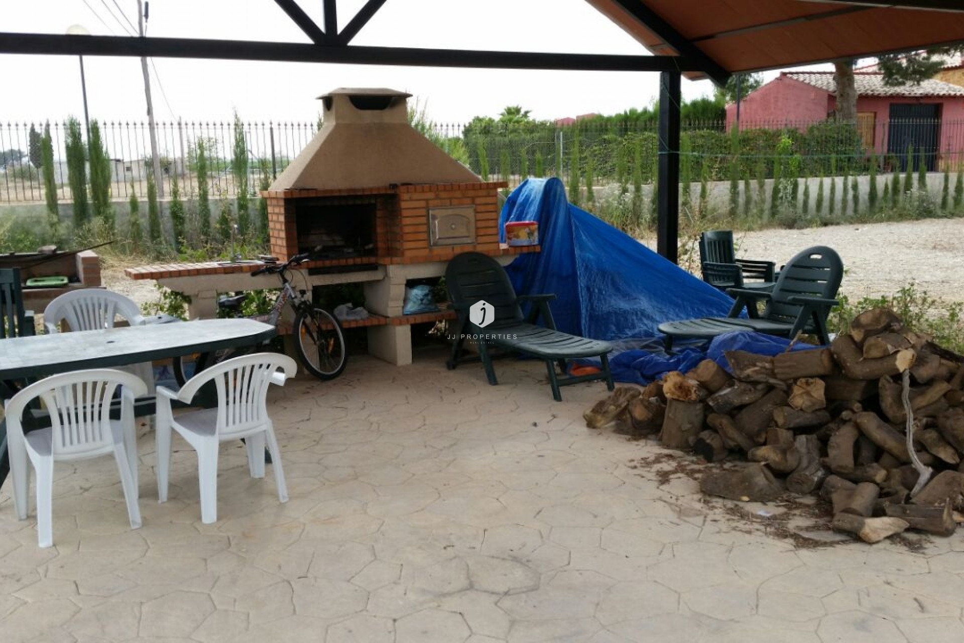 Resale - Country Property -
Benferri - Inland