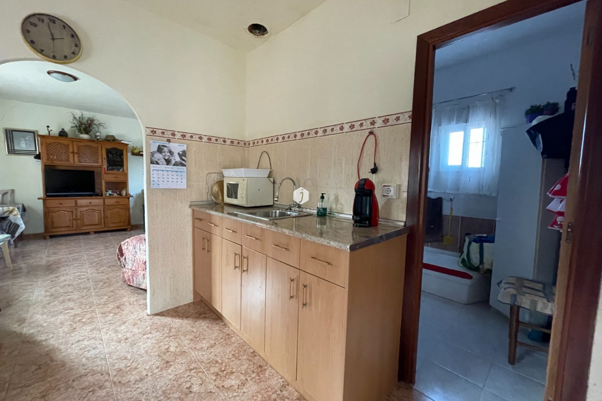 Resale - Country Property -
Jacarilla - Inland