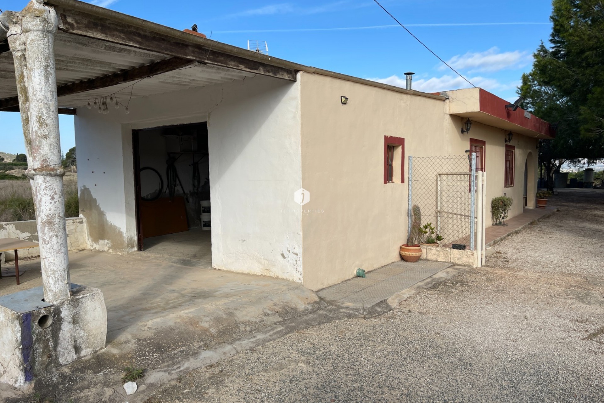 Resale - Country Property -
Jacarilla - Inland