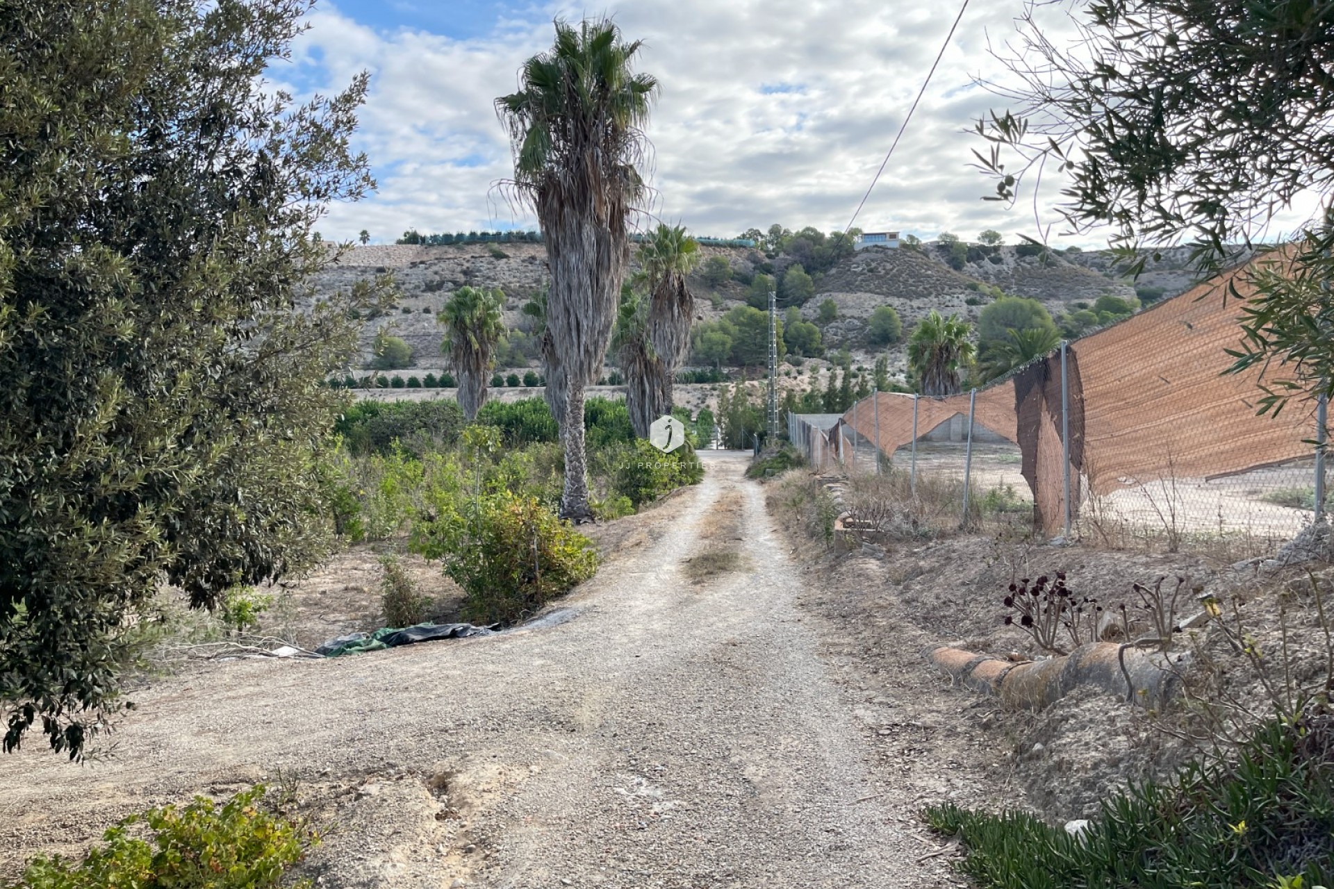 Resale - Country Property -
Jacarilla - Inland