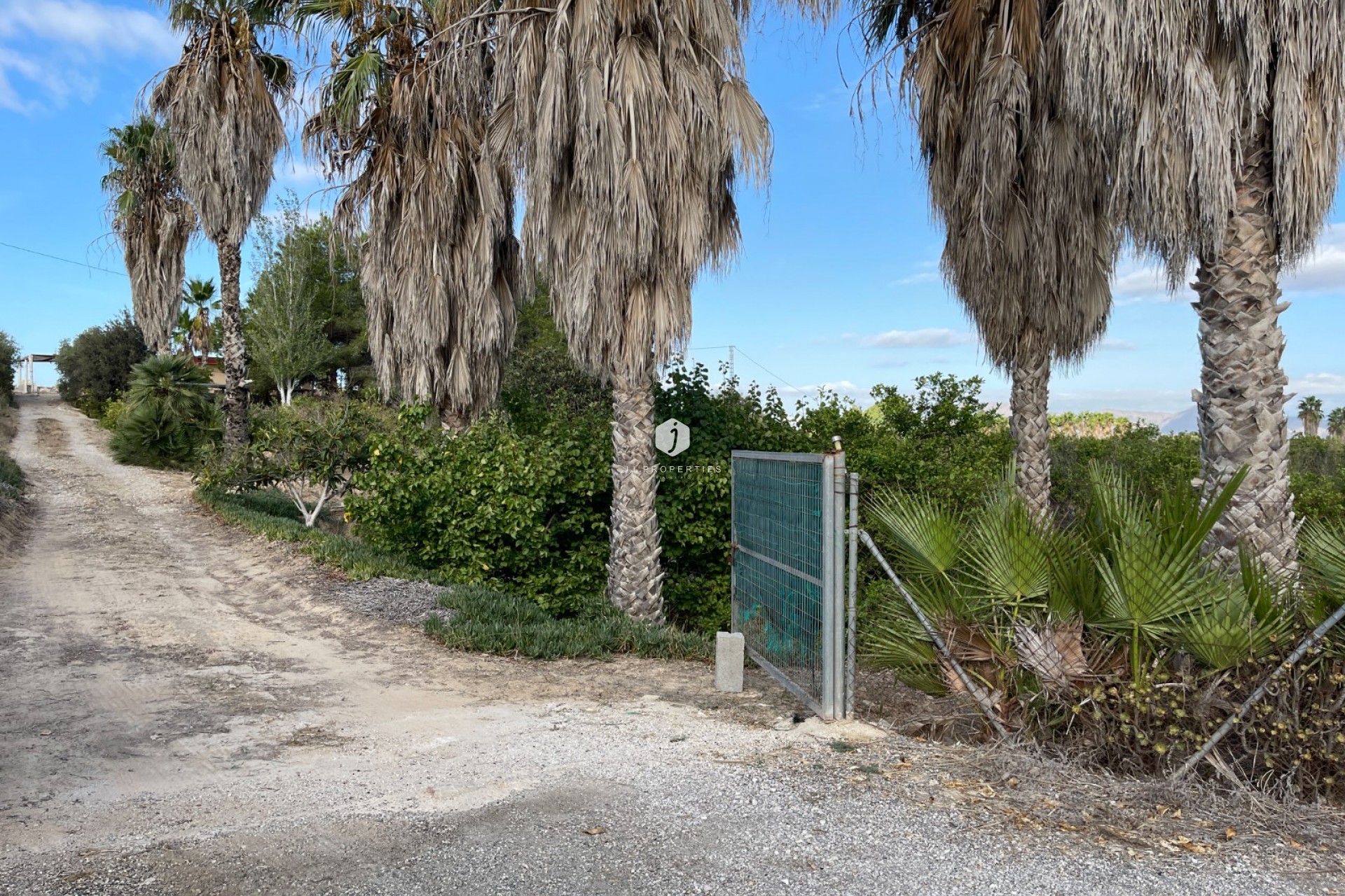 Resale - Country Property -
Jacarilla - Inland