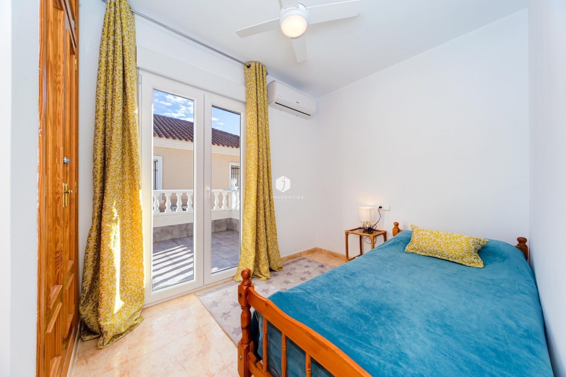 Resale - Duplex -
Dehesa de Campoamor - Costa Blanca