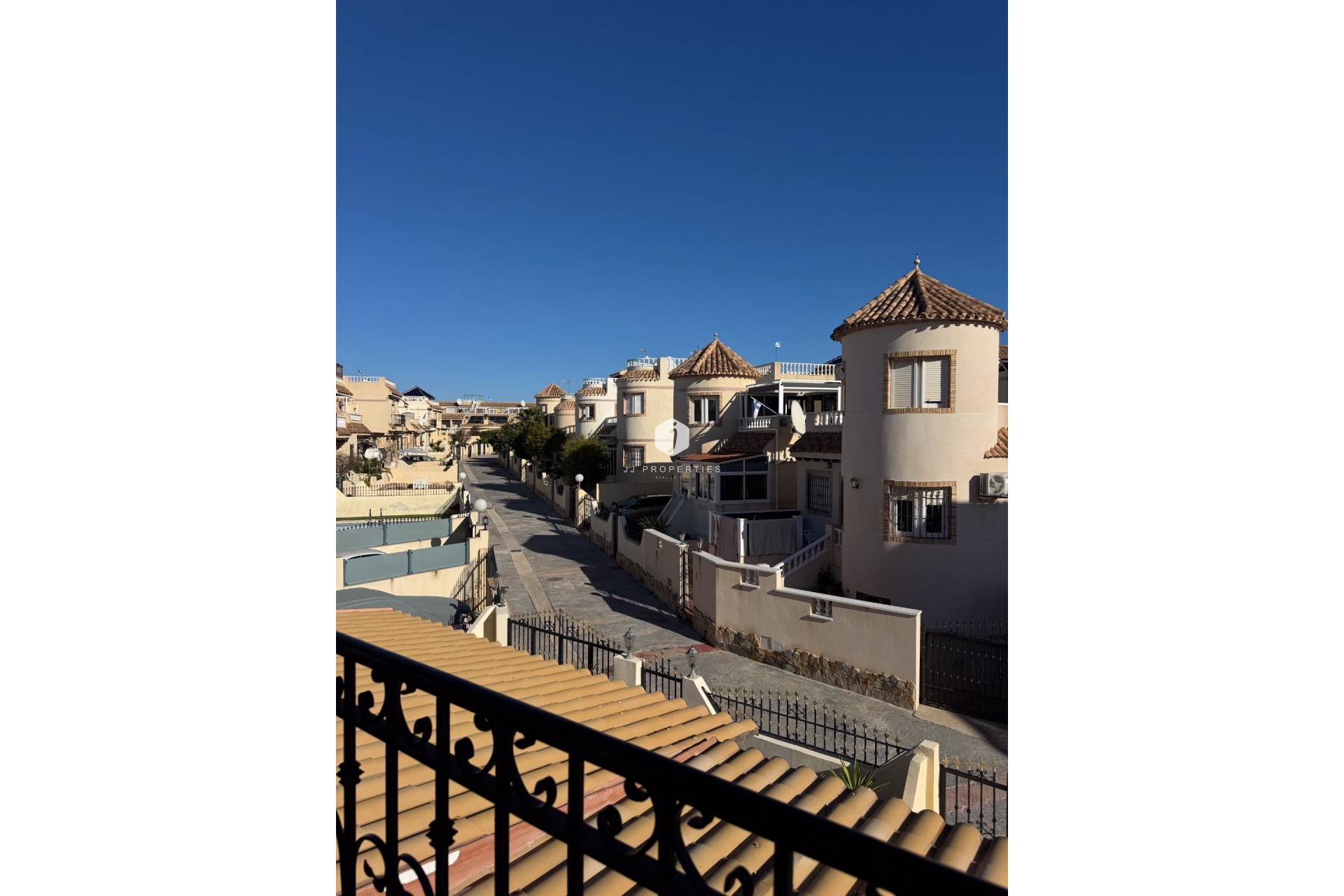 Resale - Duplex -
Orihuela Costa - Los Almendros-la Florida