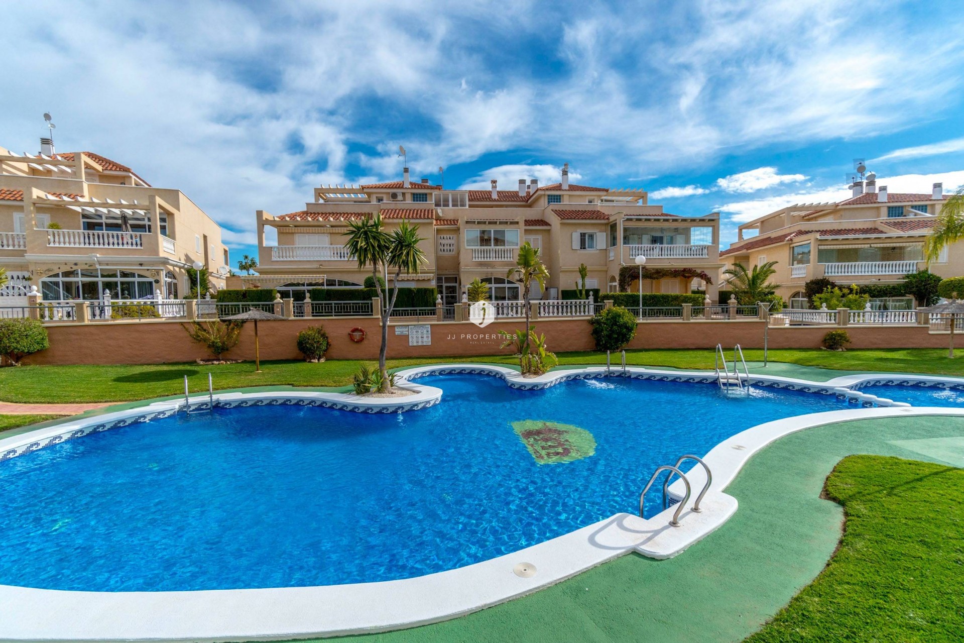 Resale - Duplex -
Orihuela Costa - Playa Flamenca