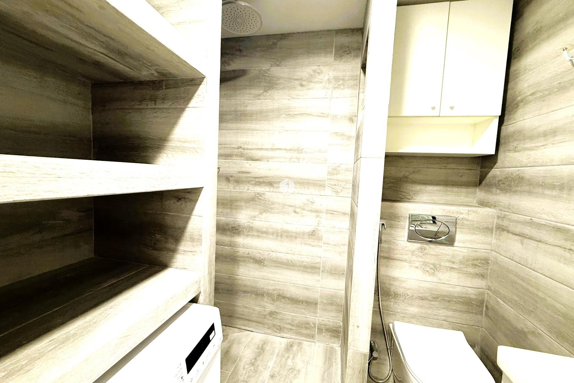 Resale - Duplex -
Torrevieja - Centro