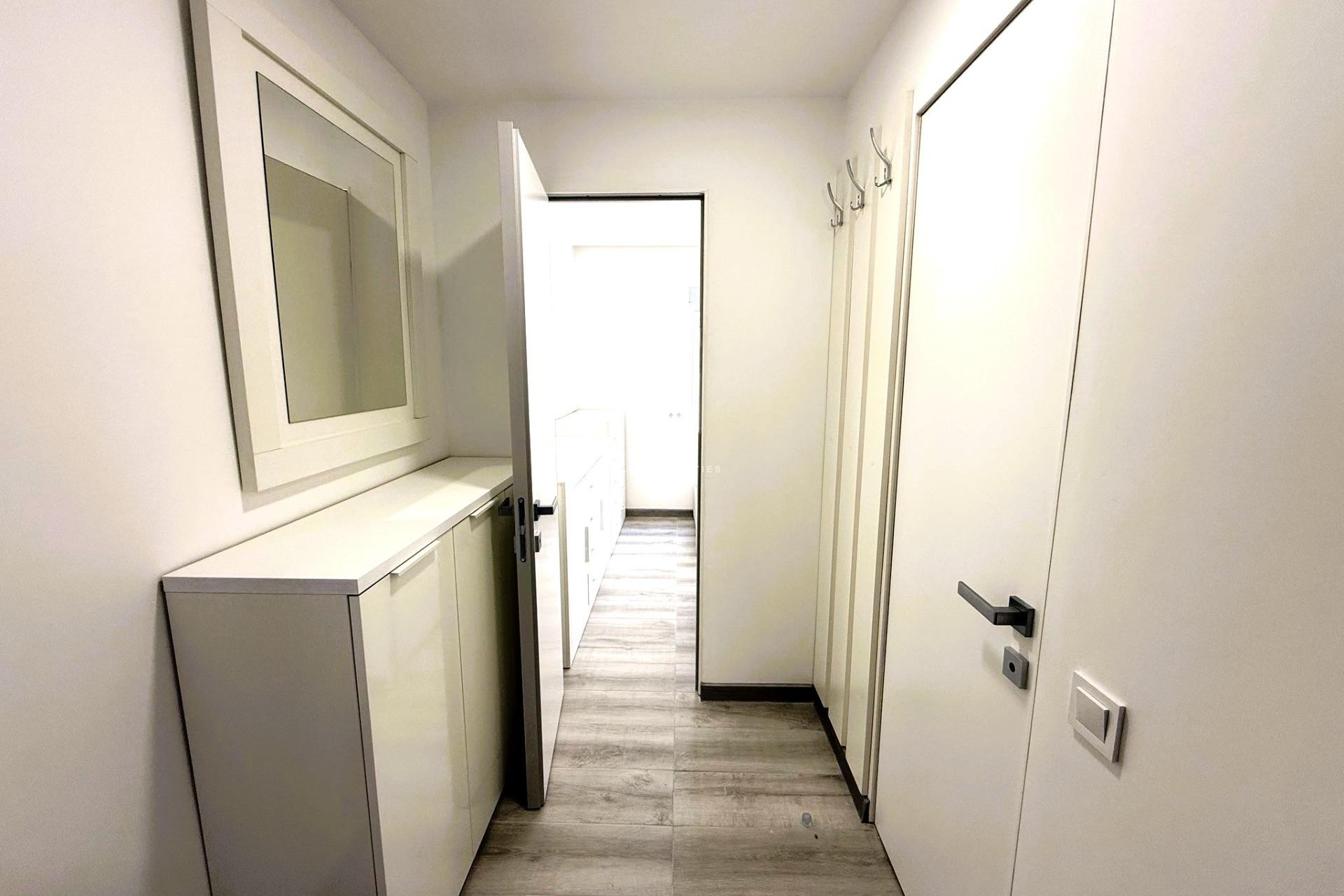 Resale - Duplex -
Torrevieja - Centro