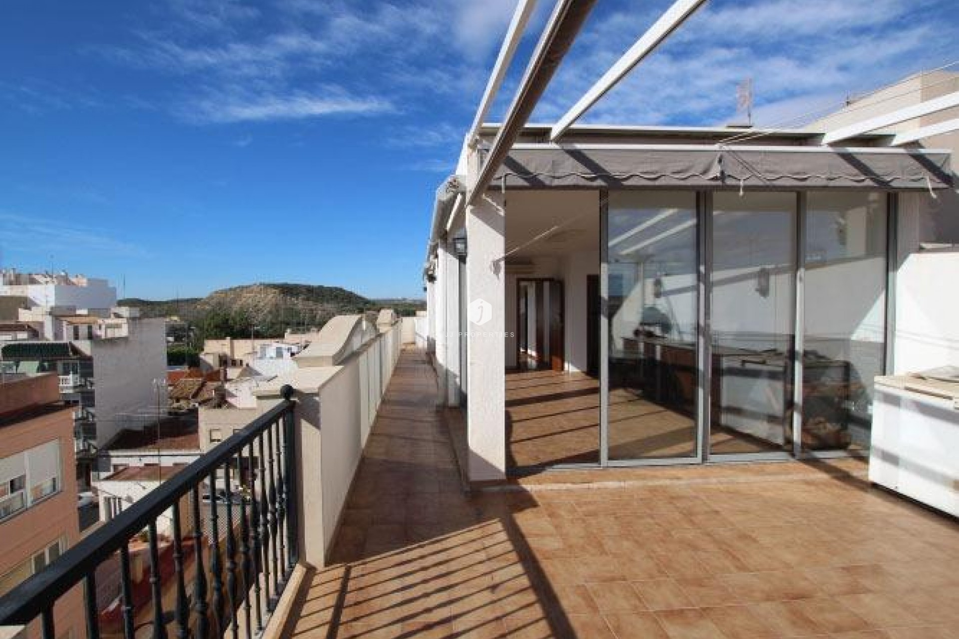 Resale - Penthouse -
Guardamar del Segura - Pueblo