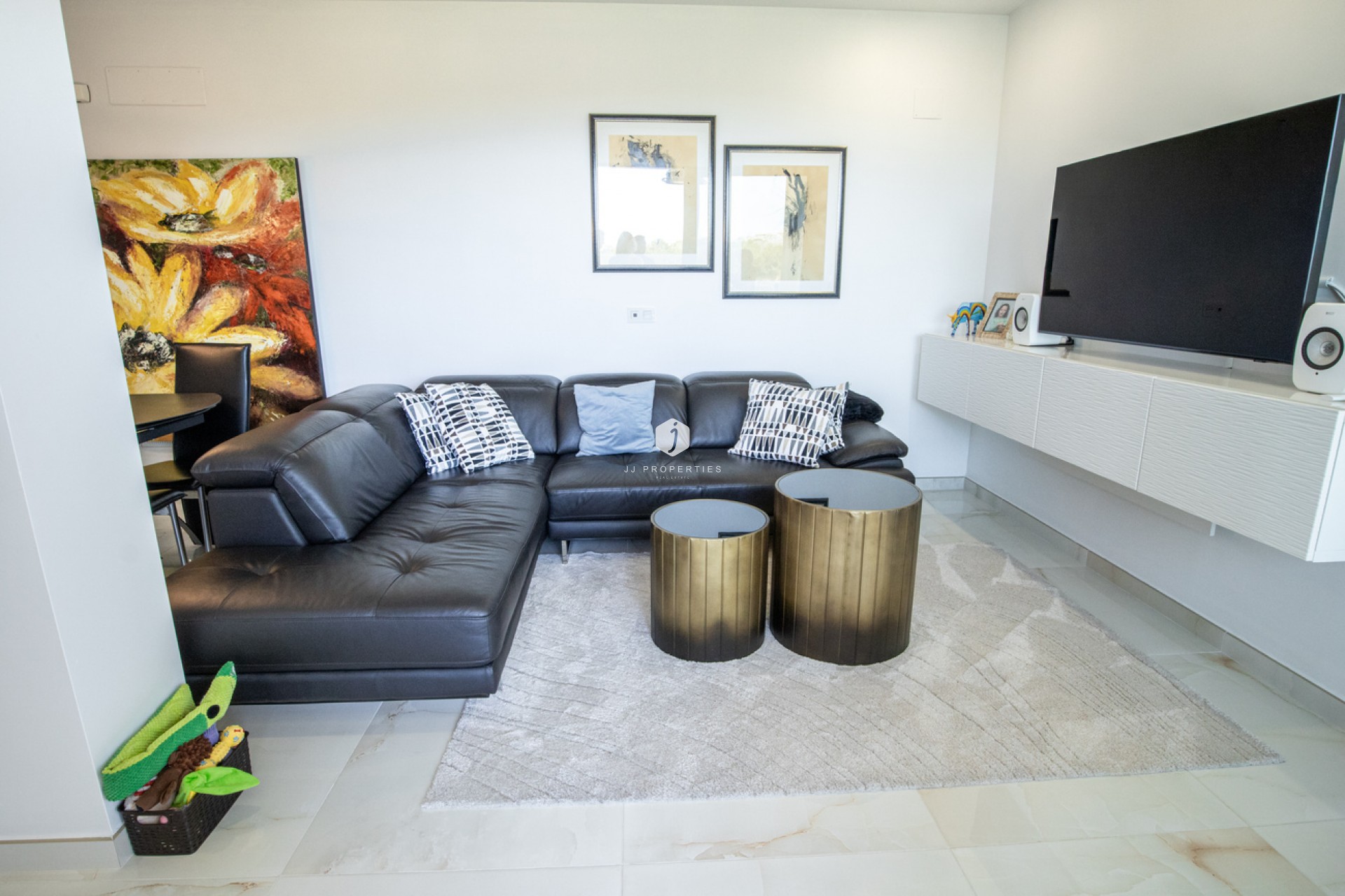 Resale - Penthouse -
Los Altos - AMANECER