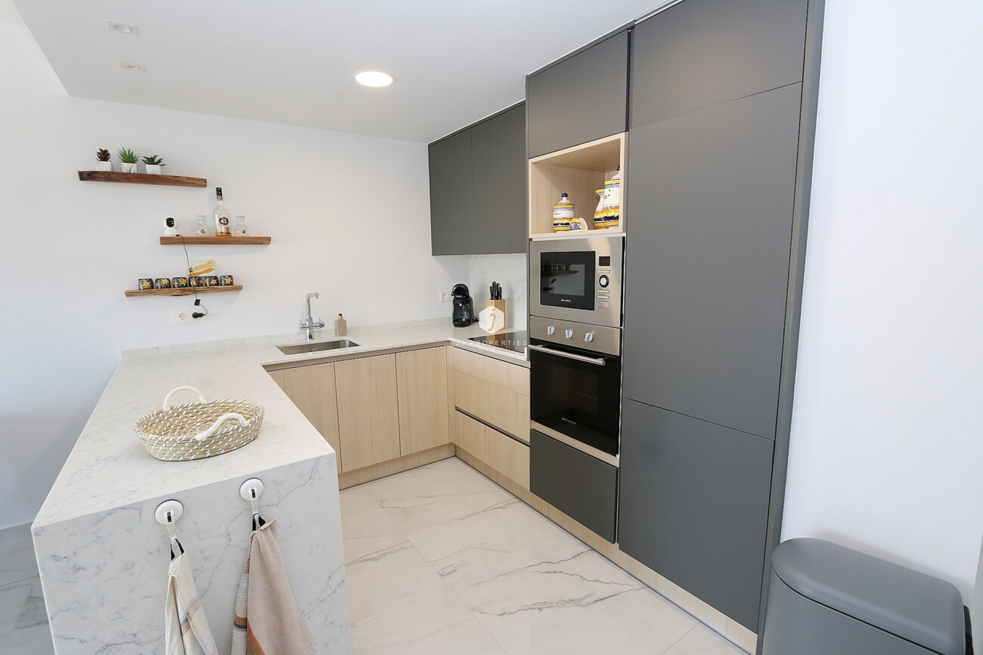 Resale - Penthouse -
Los Altos - Costa Blanca