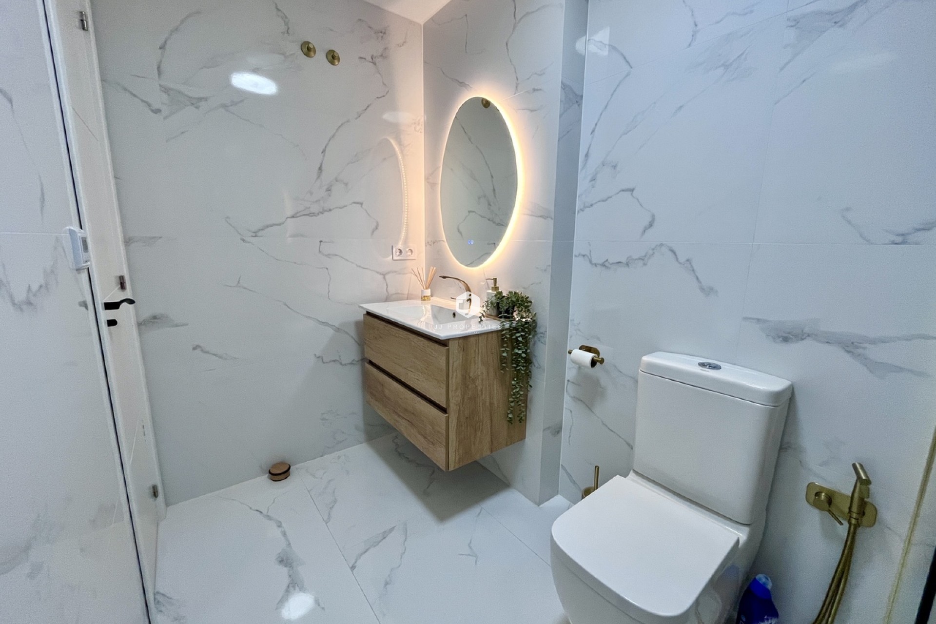 Resale - Penthouse -
Playa Flamenca - Costa Blanca