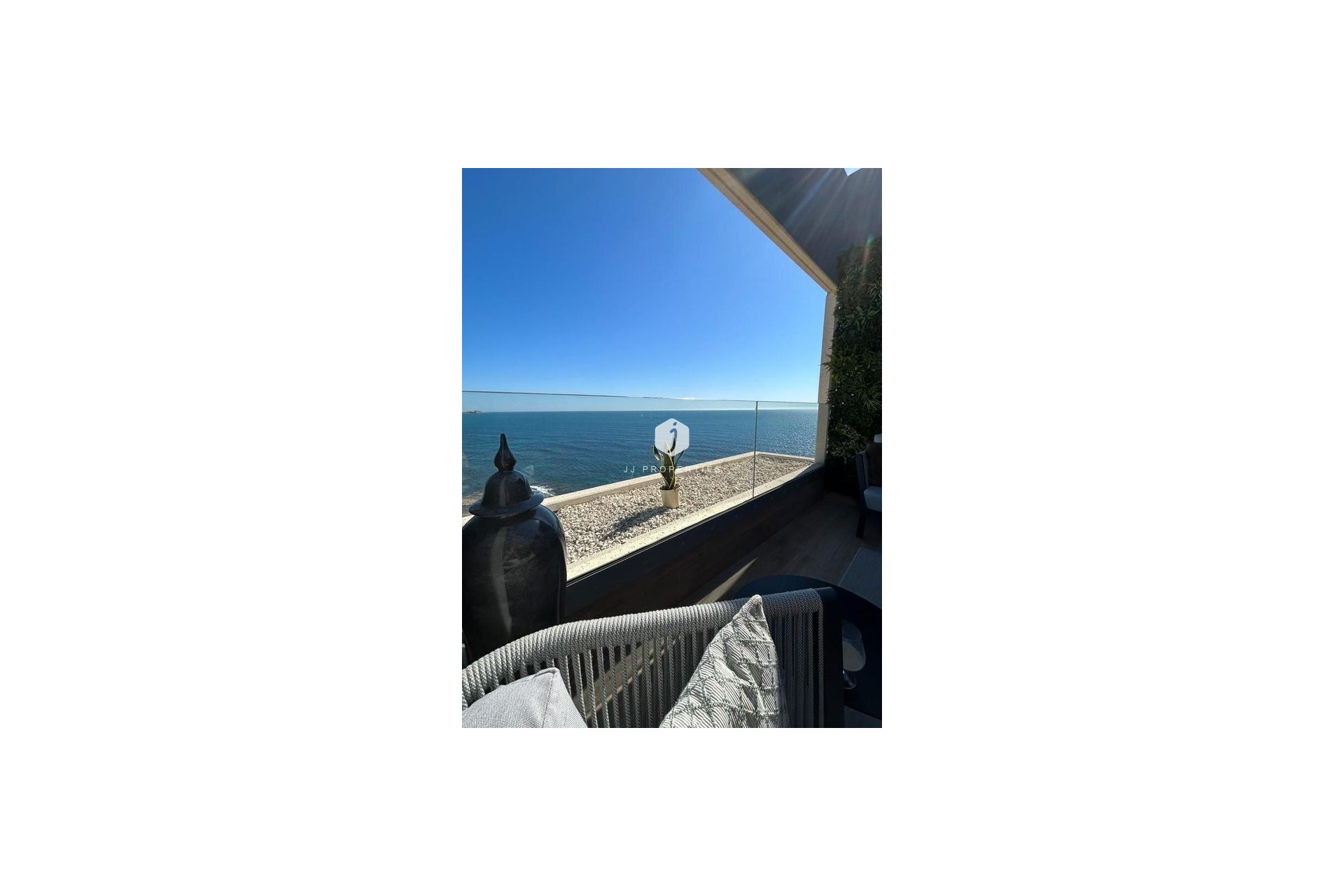 Resale - Penthouse -
Punta Prima - Costa Blanca