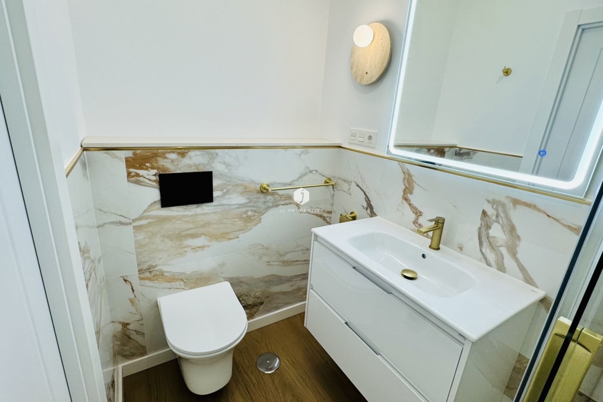 Resale - Penthouse -
Punta Prima - Costa Blanca
