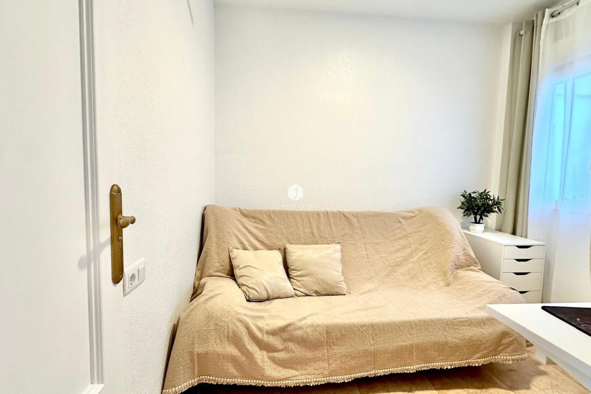 Resale - Penthouse -
Torrevieja - Centro