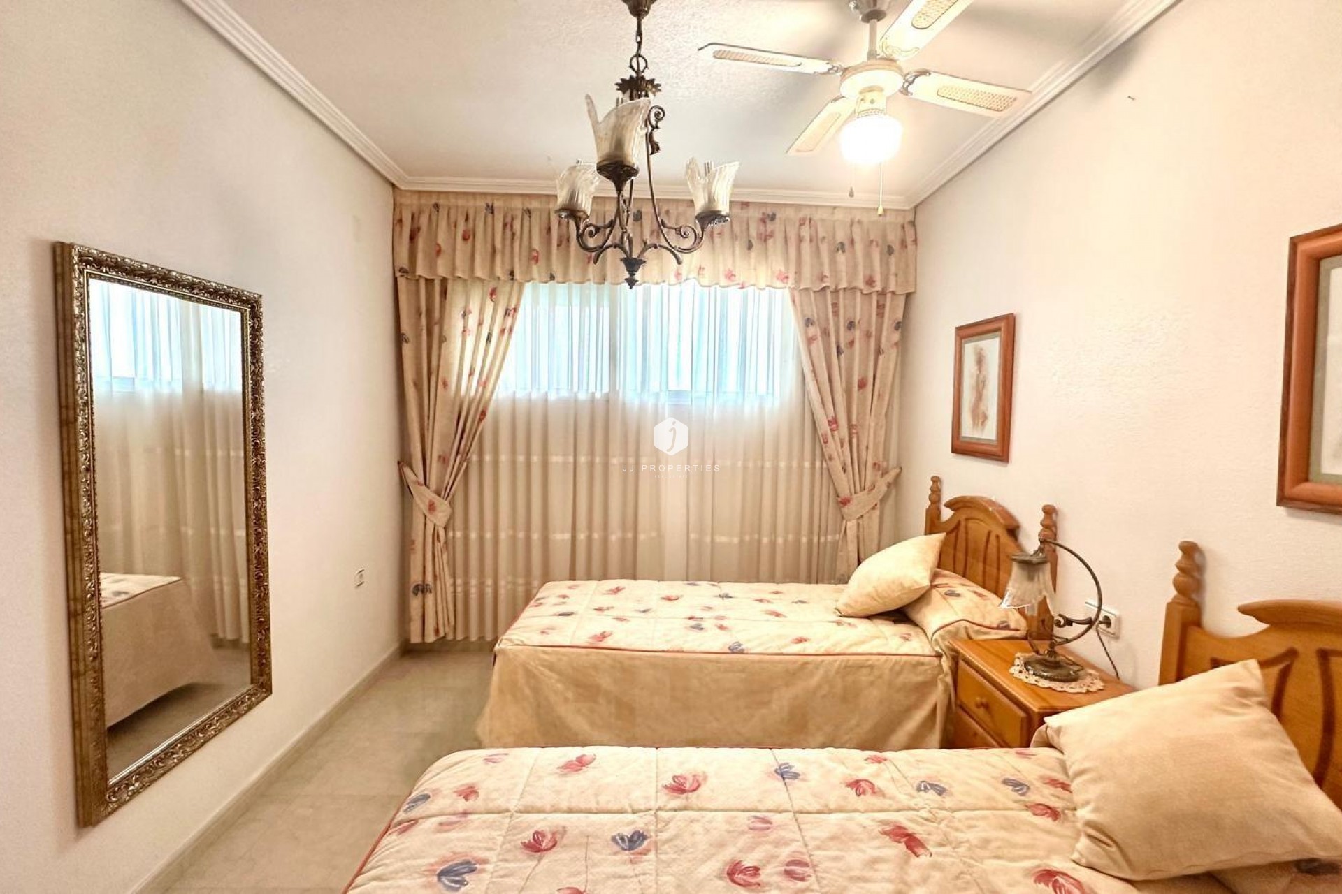 Resale - Penthouse -
Torrevieja - Centro